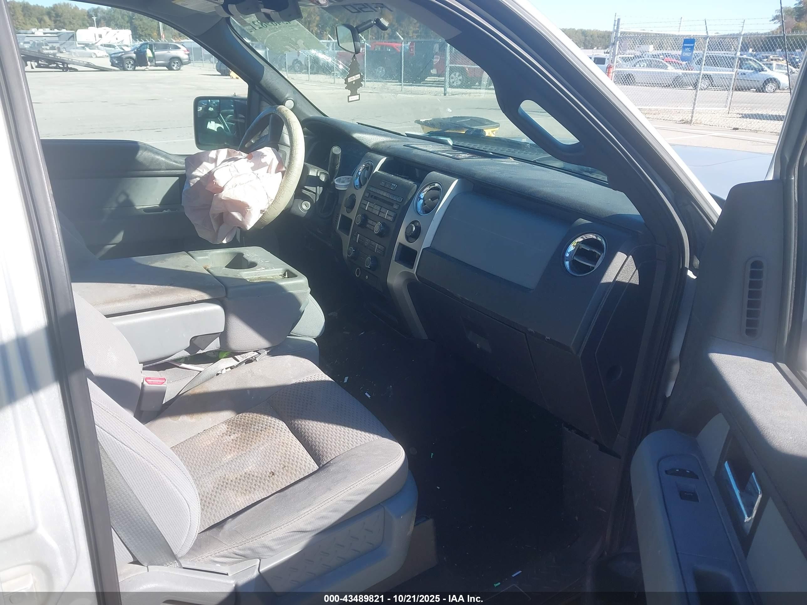 2012 Ford F-150 Xlt Silver vin: 1FTFW1EF2CKD11353