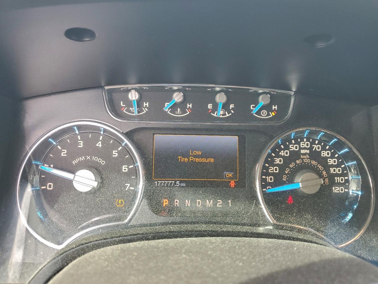 2013 Ford F150 White vin: 1FTFW1EF2DFC71480