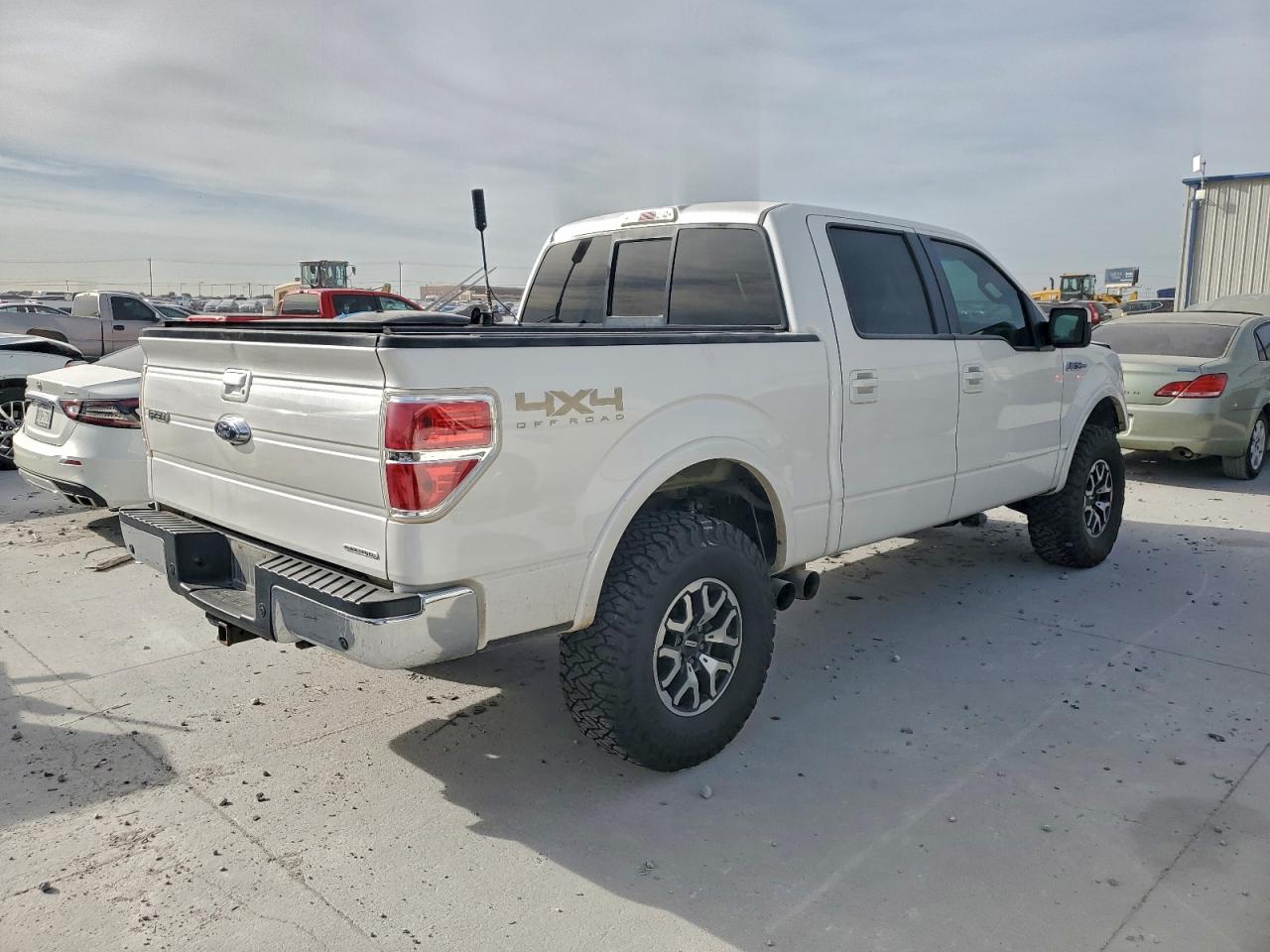 2013 Ford F150 White vin: 1FTFW1EF2DFC71480