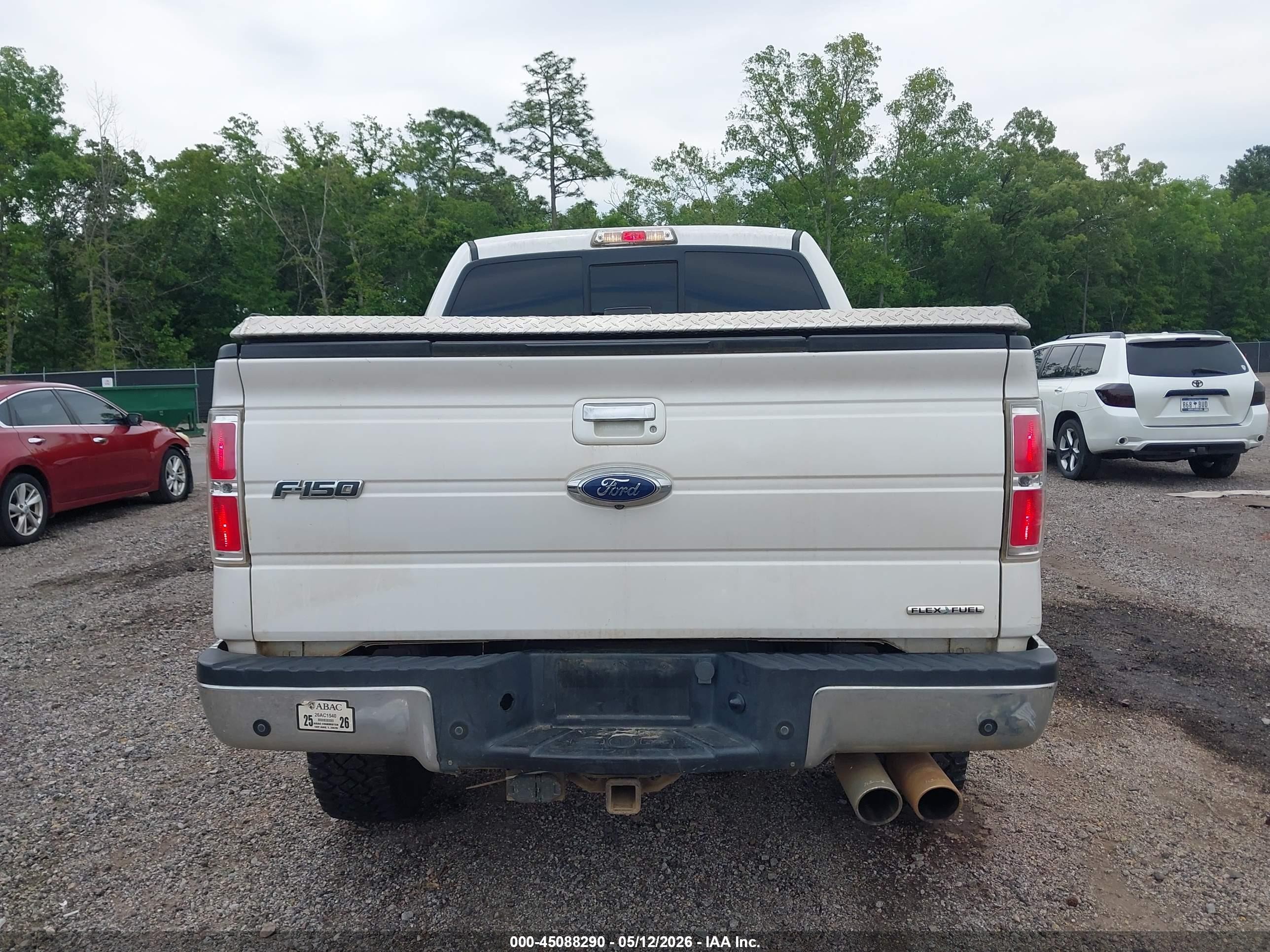 2013 Ford F-150 Lariat White vin: 1FTFW1EF2DKE14693