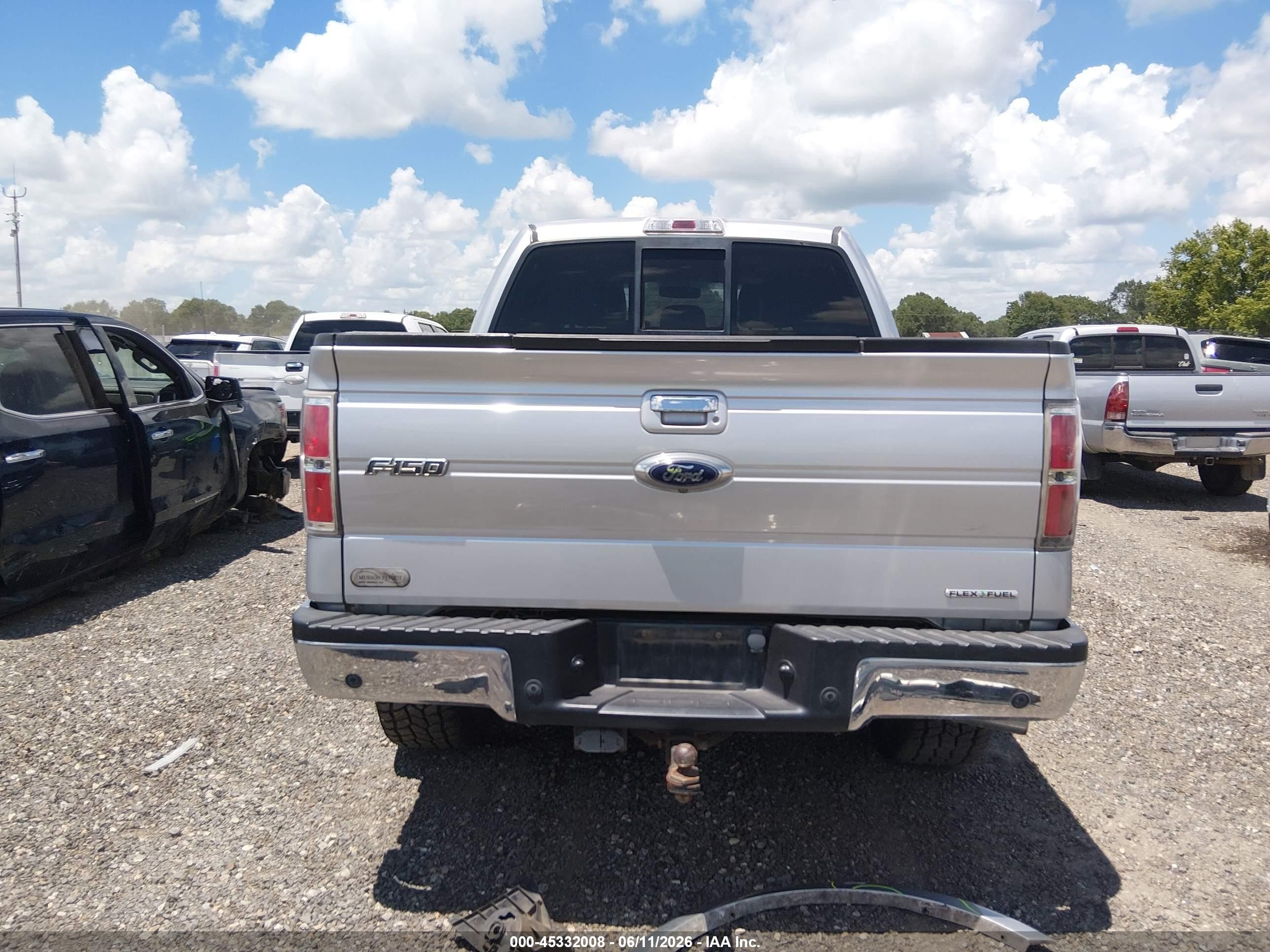 2014 Ford F-150 Lariat Silver vin: 1FTFW1EF2EFA35798