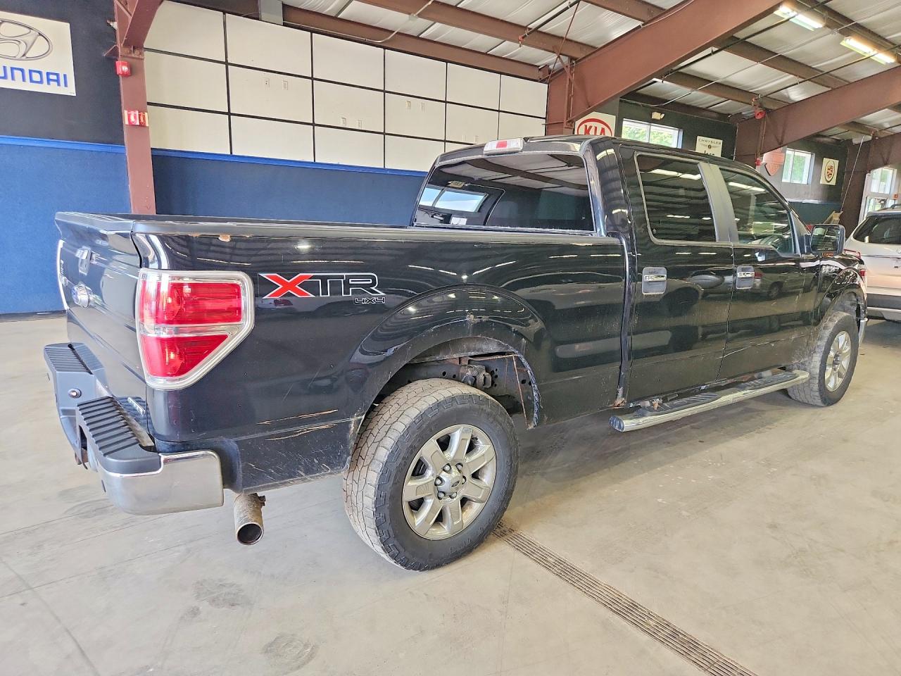 2014 Ford F150 Black vin: 1FTFW1EF2EFB34539