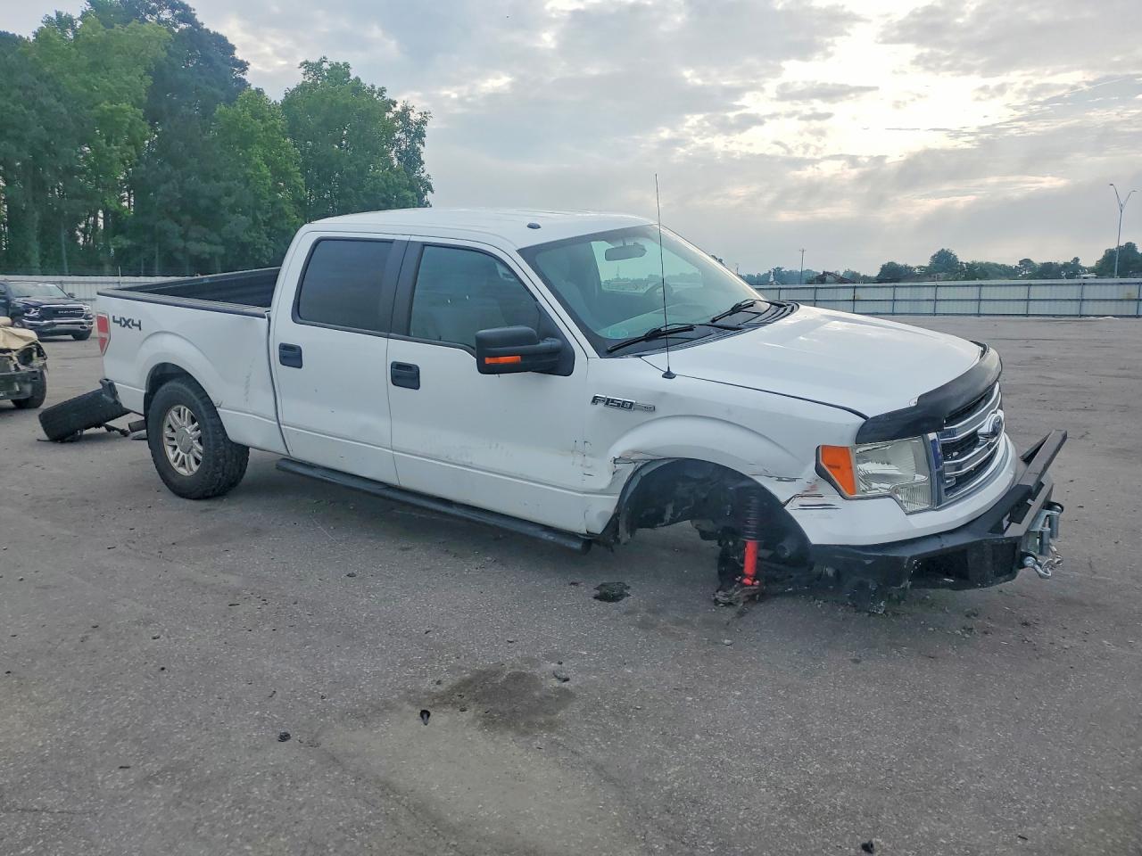 2014 Ford F150 Supercrew White vin: 1FTFW1EF2EFC53613