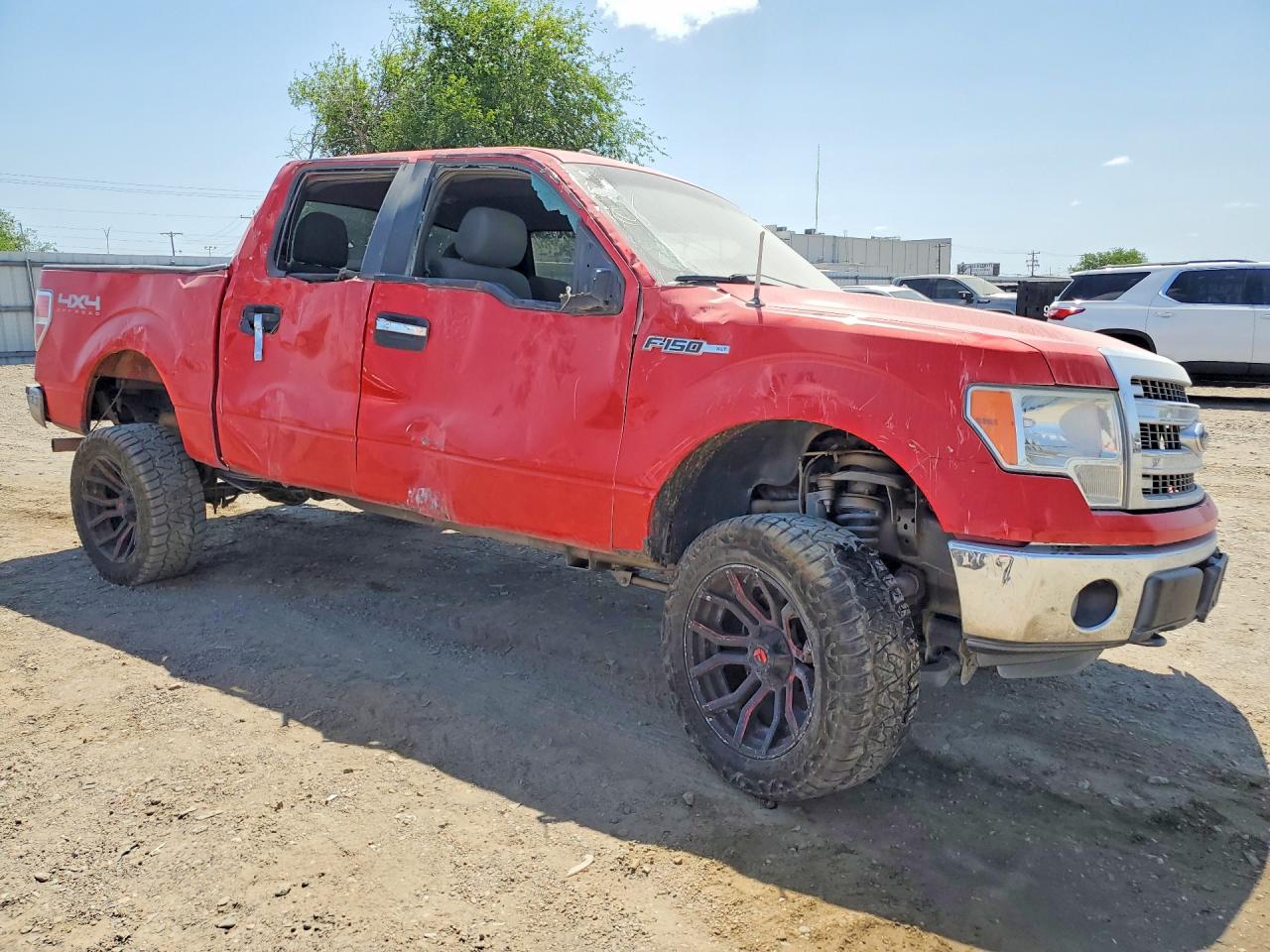 2014 Ford F150 Red vin: 1FTFW1EF2EFC84179