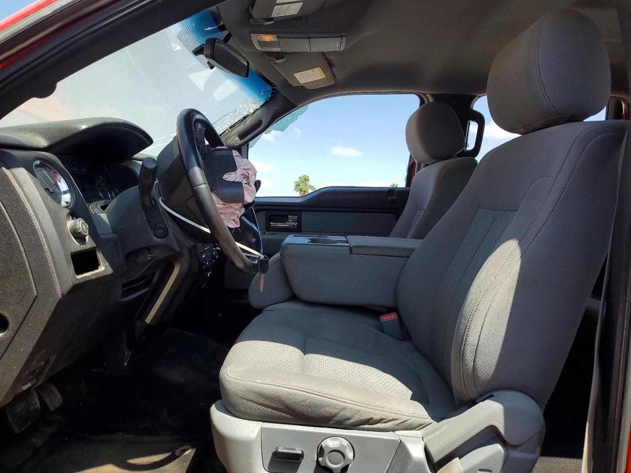 2014 Ford F150 Red vin: 1FTFW1EF2EFC84179