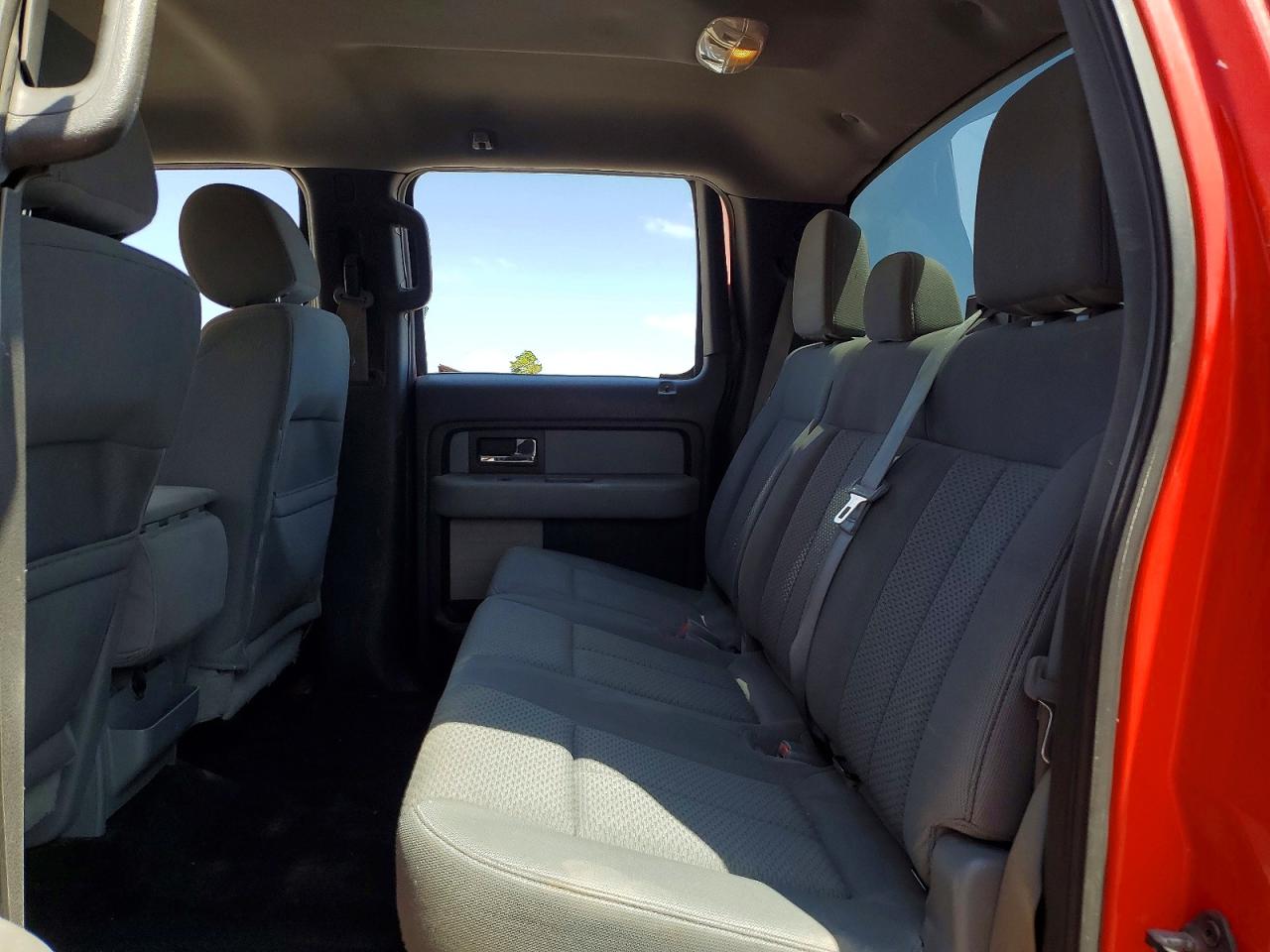 2014 Ford F150 Red vin: 1FTFW1EF2EFC84179