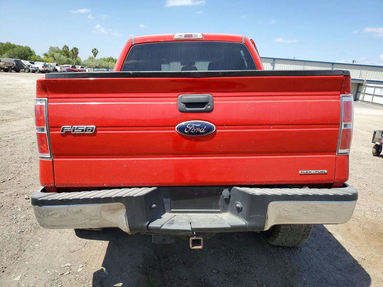 2014 Ford F150 Red vin: 1FTFW1EF2EFC84179