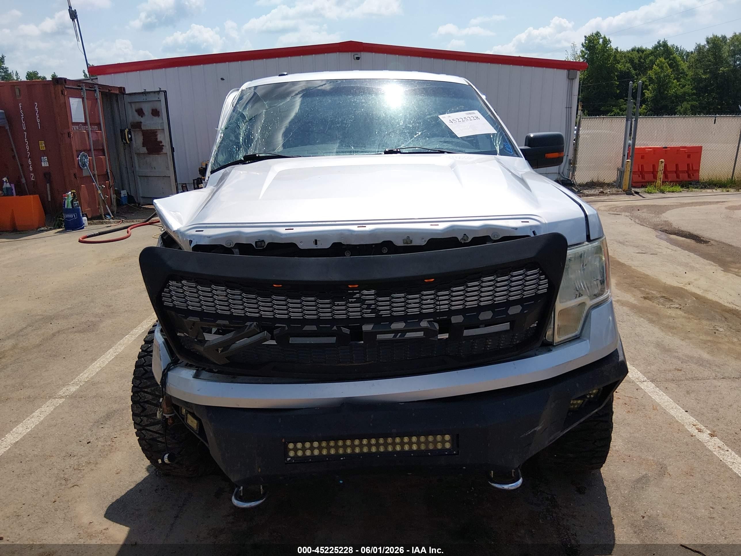 2014 Ford F-150 Xlt Silver vin: 1FTFW1EF2EFD04513