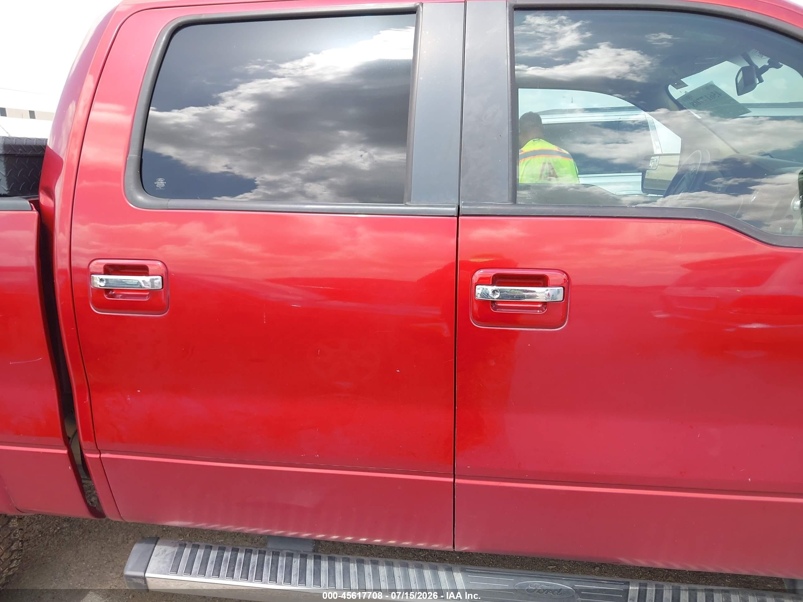 2014 Ford F-150 Lariat Красный vin: 1FTFW1EF2EKD58000