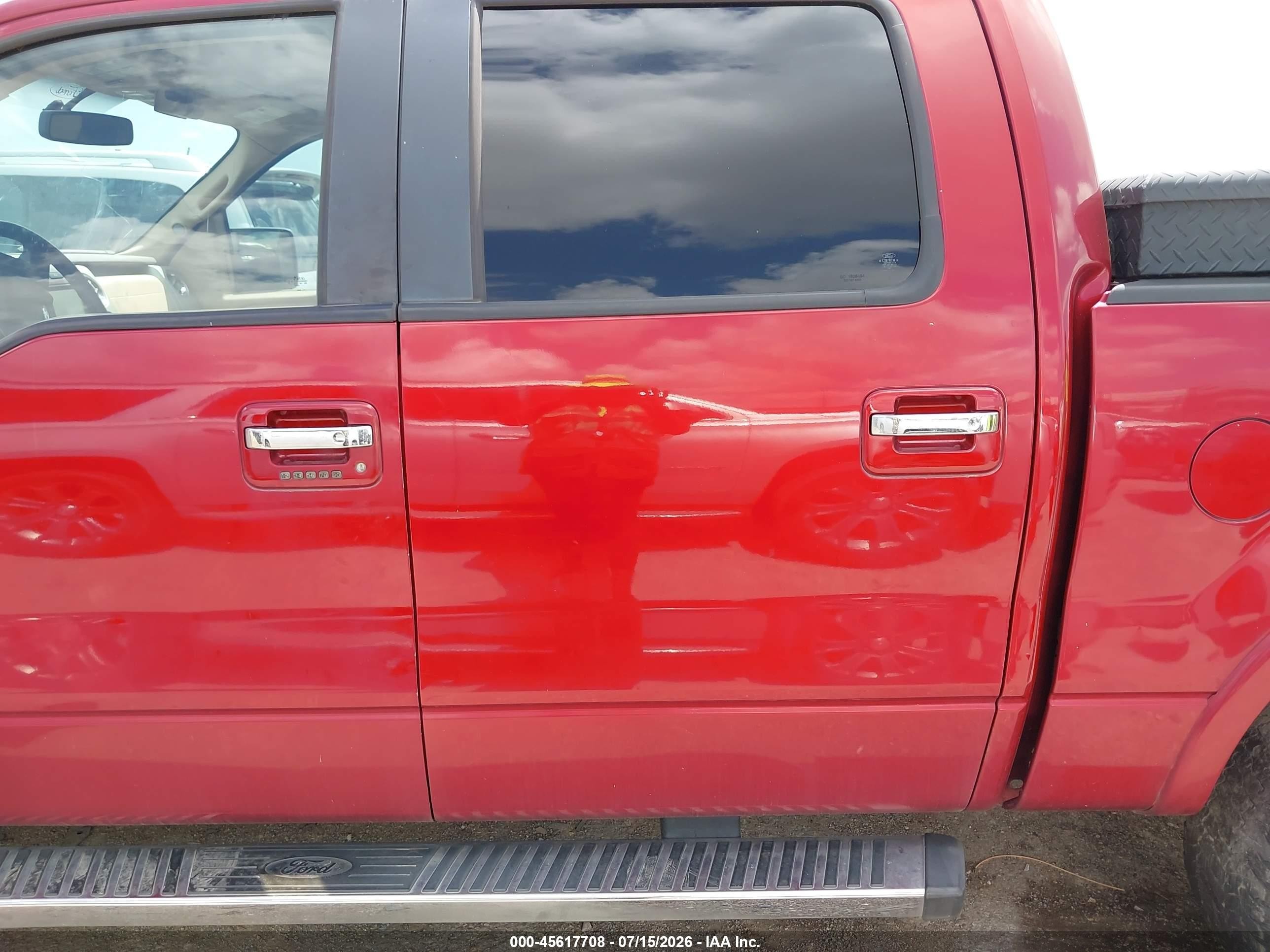 2014 Ford F-150 Lariat Красный vin: 1FTFW1EF2EKD58000
