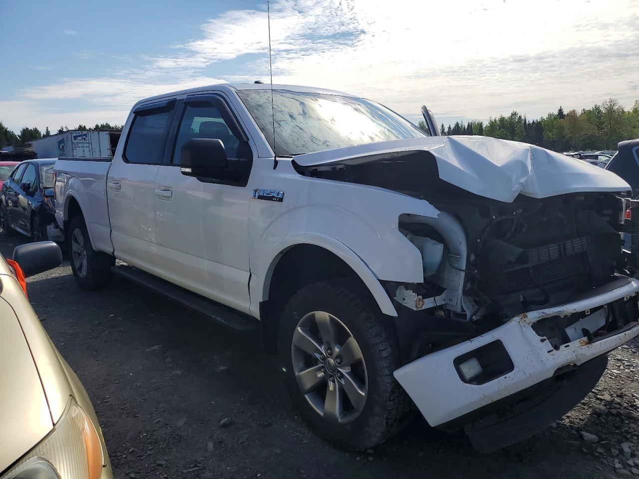 2015 Ford F150 Supercrew White vin: 1FTFW1EF2FFB72242