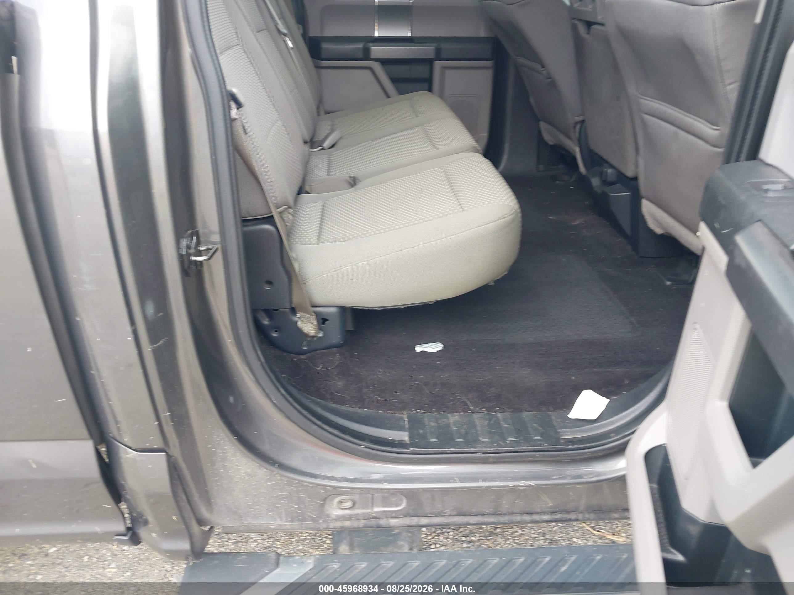 2015 Ford F-150 Xlt Серый vin: 1FTFW1EF2FKF11301