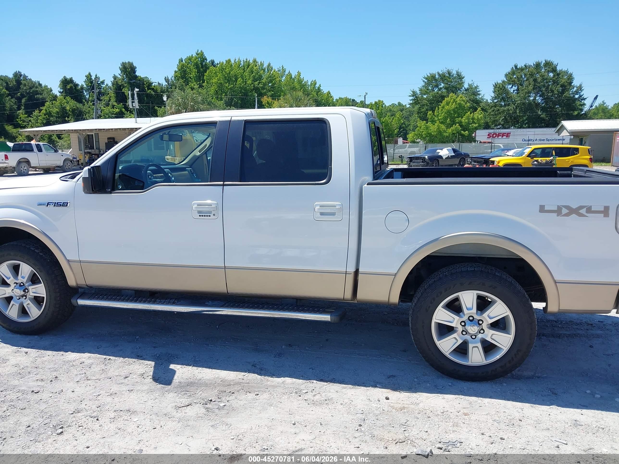 2011 Ford F-150 Lariat White vin: 1FTFW1EF3BFA68398