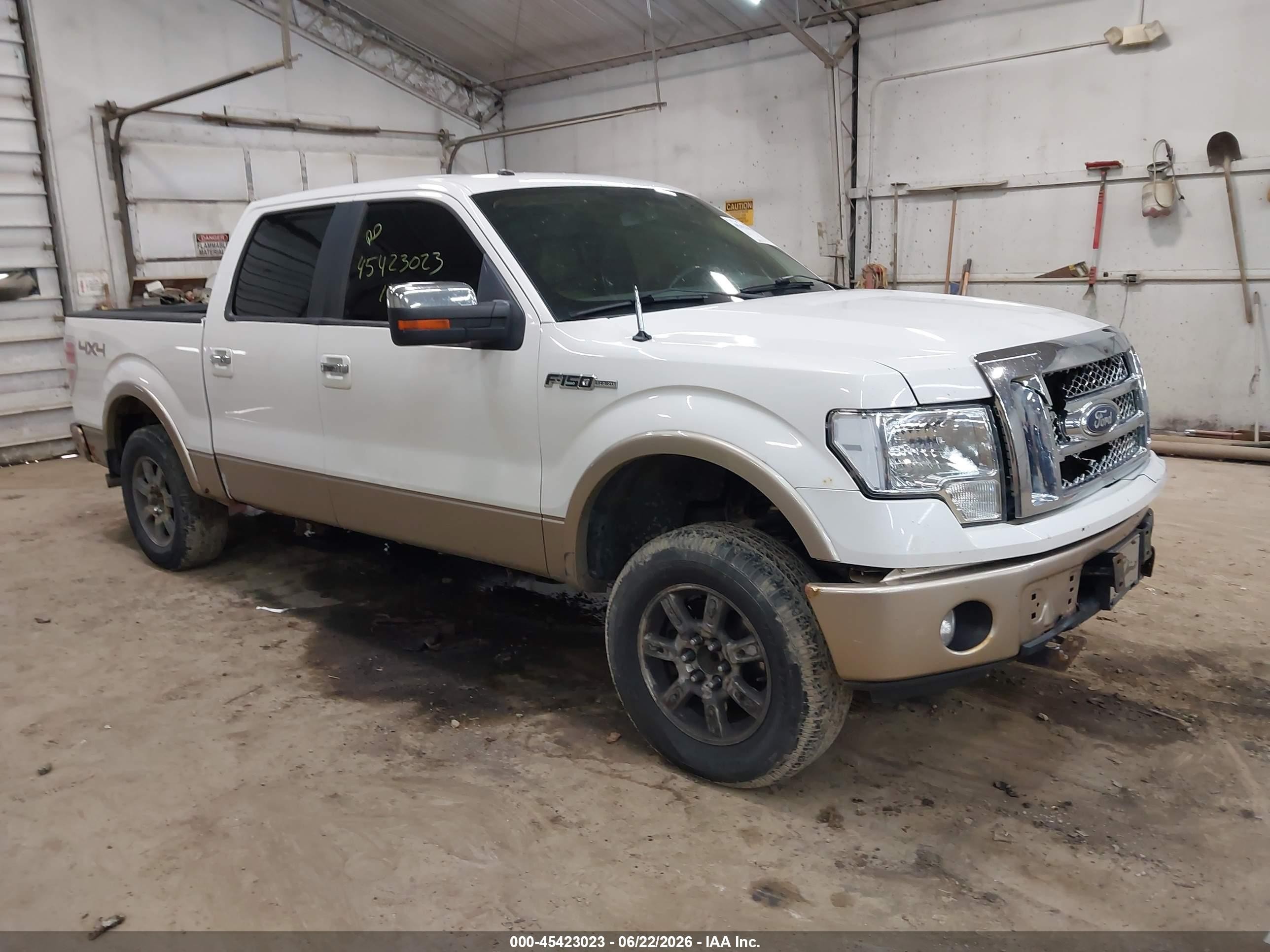 2011 Ford F-150   White vin: 1FTFW1EF3BFB89934