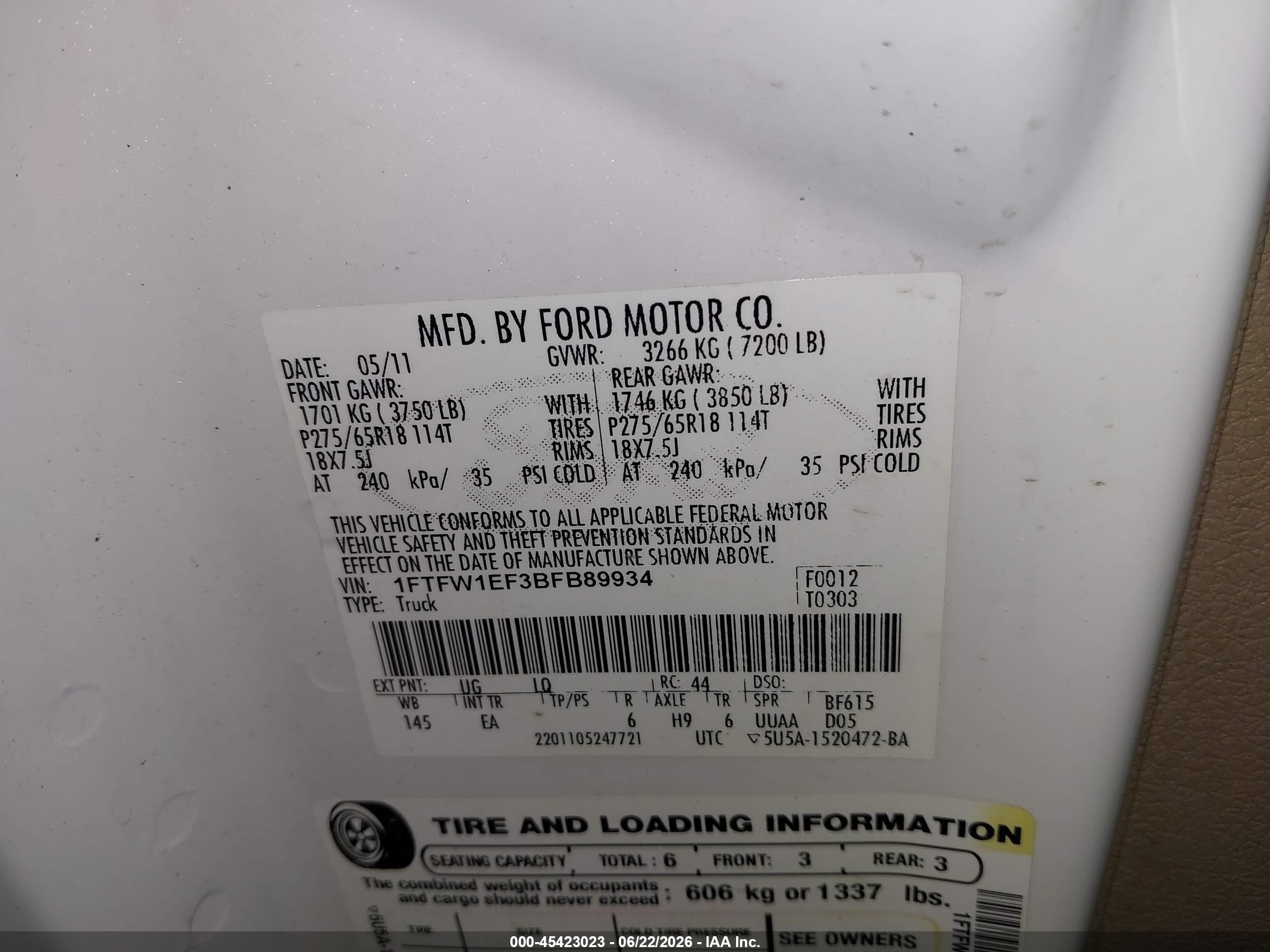 2011 Ford F-150   White vin: 1FTFW1EF3BFB89934