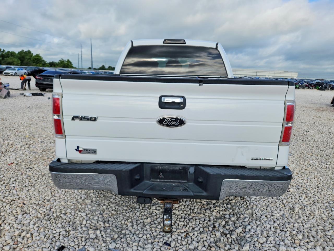 2011 Ford F150 Supercrew White vin: 1FTFW1EF3BKD64819