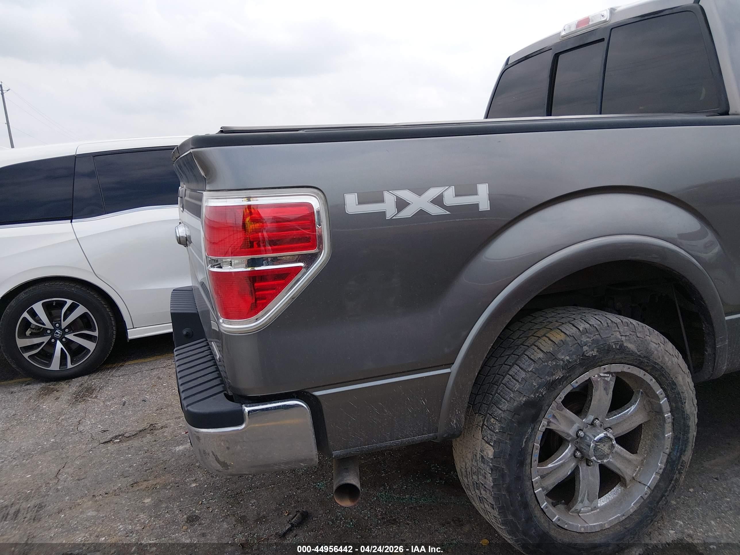 2012 Ford F-150 Lariat Gray vin: 1FTFW1EF3CFB83276