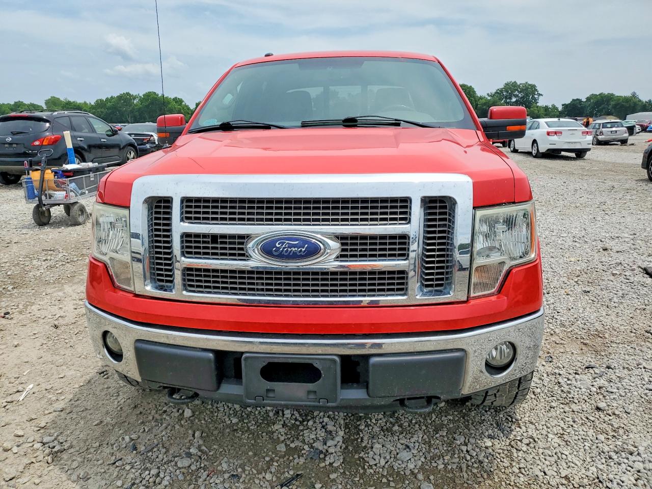 2012 Ford F150 Red vin: 1FTFW1EF3CFD04937