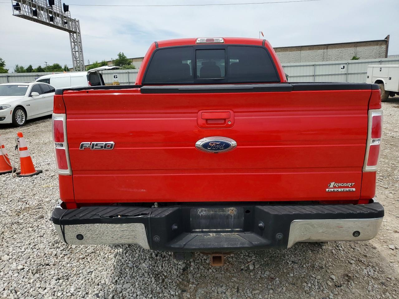 2012 Ford F150 Red vin: 1FTFW1EF3CFD04937
