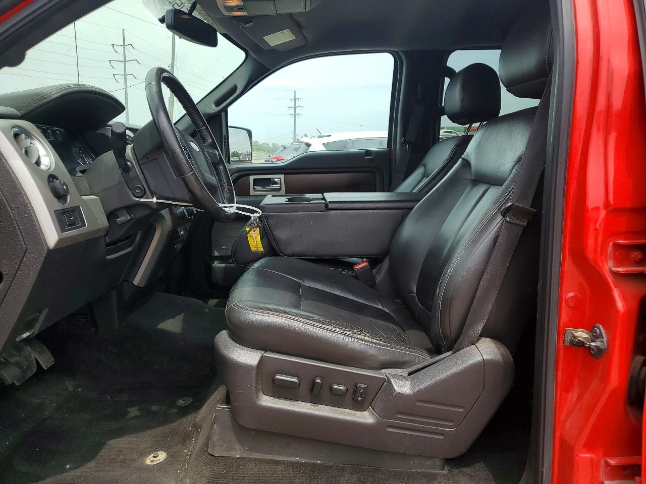2012 Ford F150 Red vin: 1FTFW1EF3CFD04937