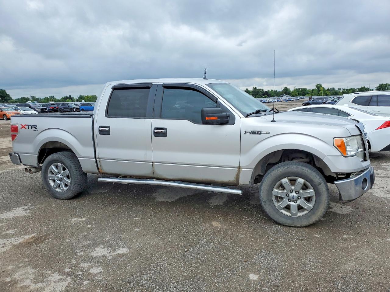 2013 Ford F150 Supercrew Серебряный vin: 1FTFW1EF3DFB24567