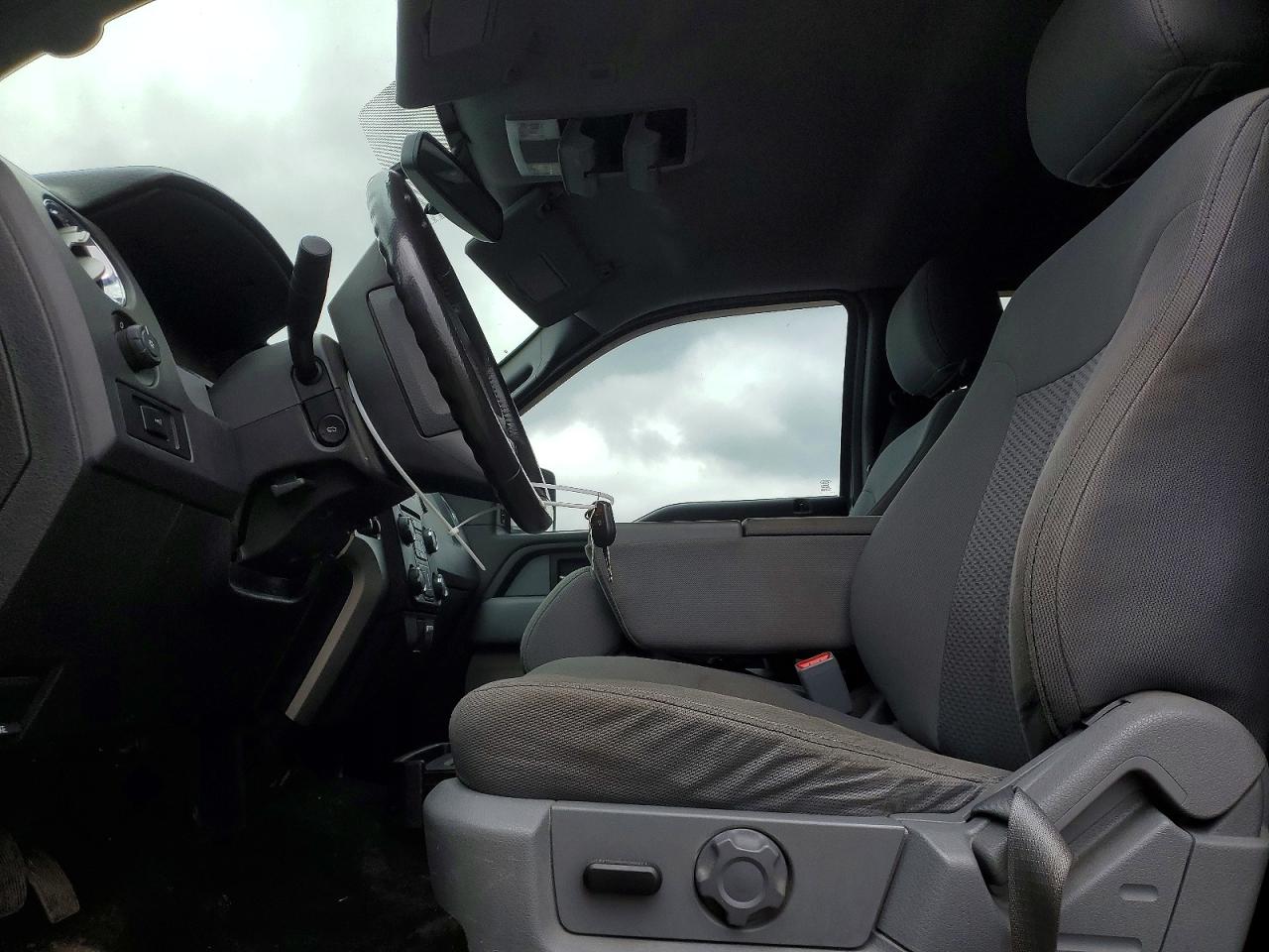 2013 Ford F150 Supercrew Серебряный vin: 1FTFW1EF3DFB24567