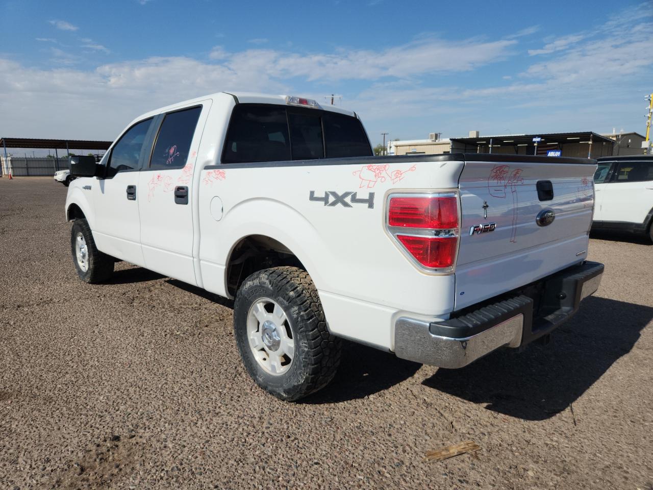 2013 Ford F150 Supercrew White vin: 1FTFW1EF3DFE07101 Damage: Left Bed Side, Multiple Scratches Heavy, 10 Or More