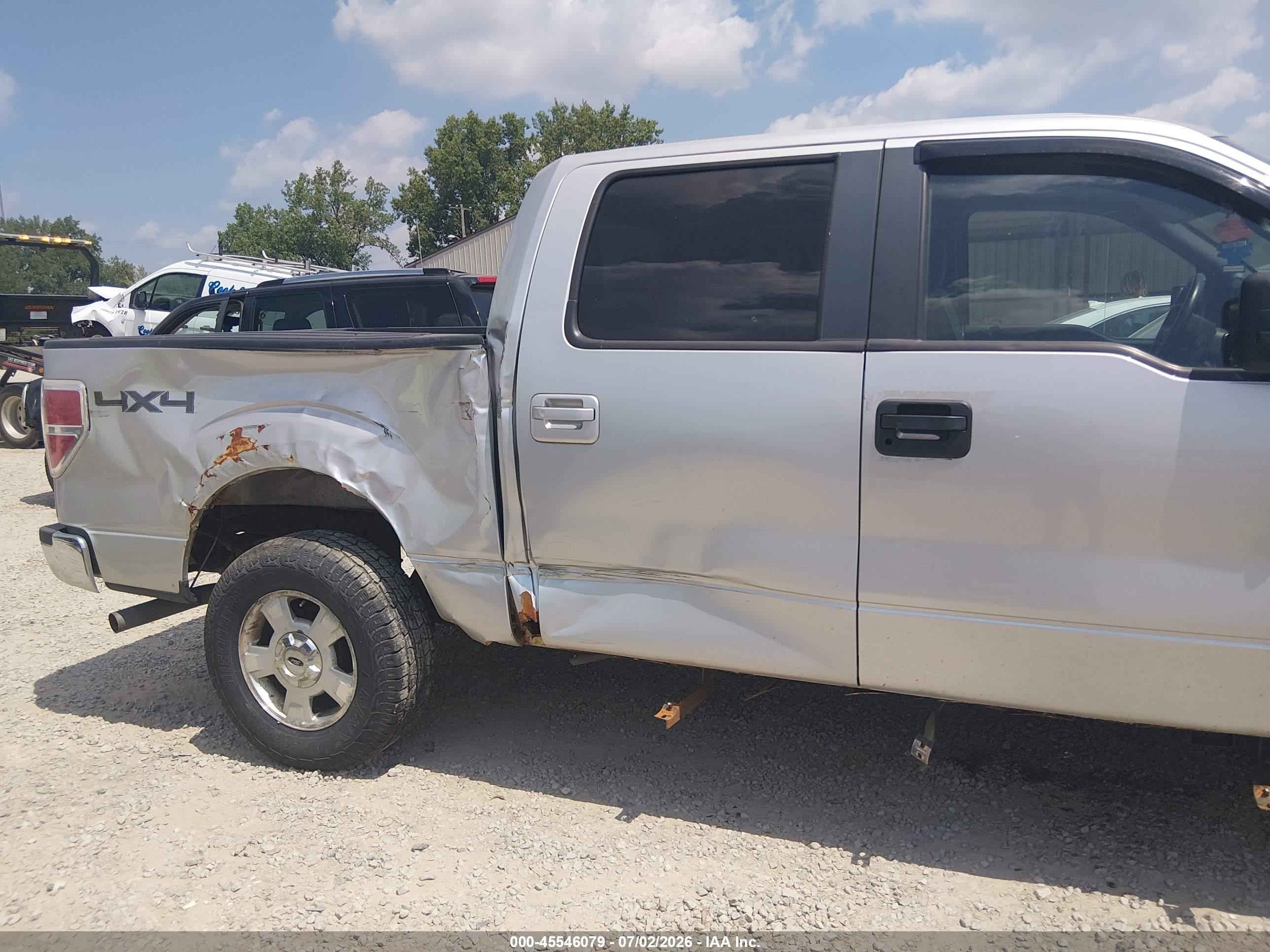 2014 Ford F-150 Xlt Silver vin: 1FTFW1EF3EFA17732
