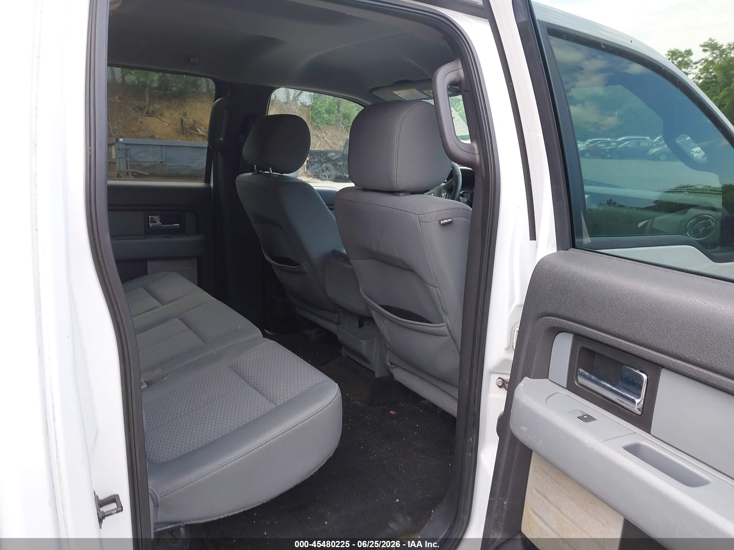 2014 Ford F-150 Xlt Белый vin: 1FTFW1EF3EFA63237