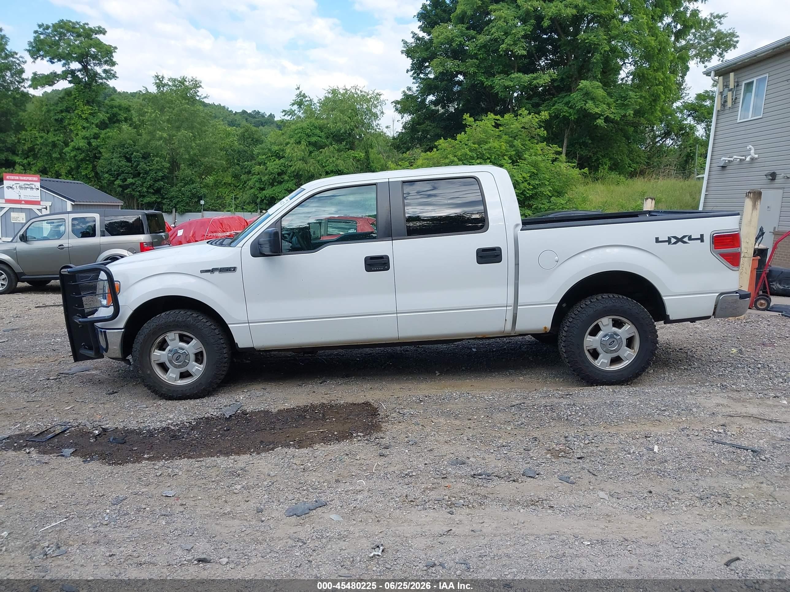 2014 Ford F-150 Xlt Белый vin: 1FTFW1EF3EFA63237