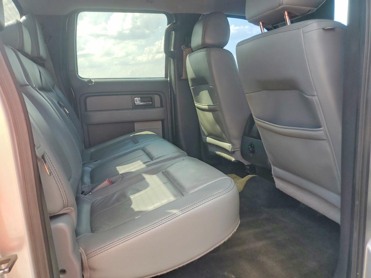 2014 Ford F150 Supercrew Silver vin: 1FTFW1EF3EFB67064
