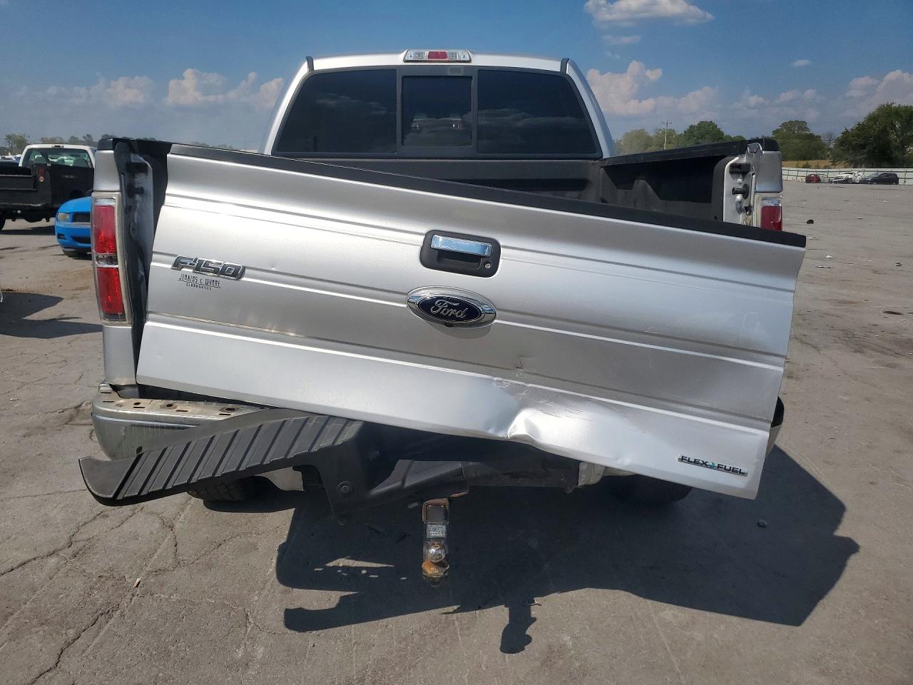 2014 Ford F150 Supercrew Silver vin: 1FTFW1EF3EFB67064