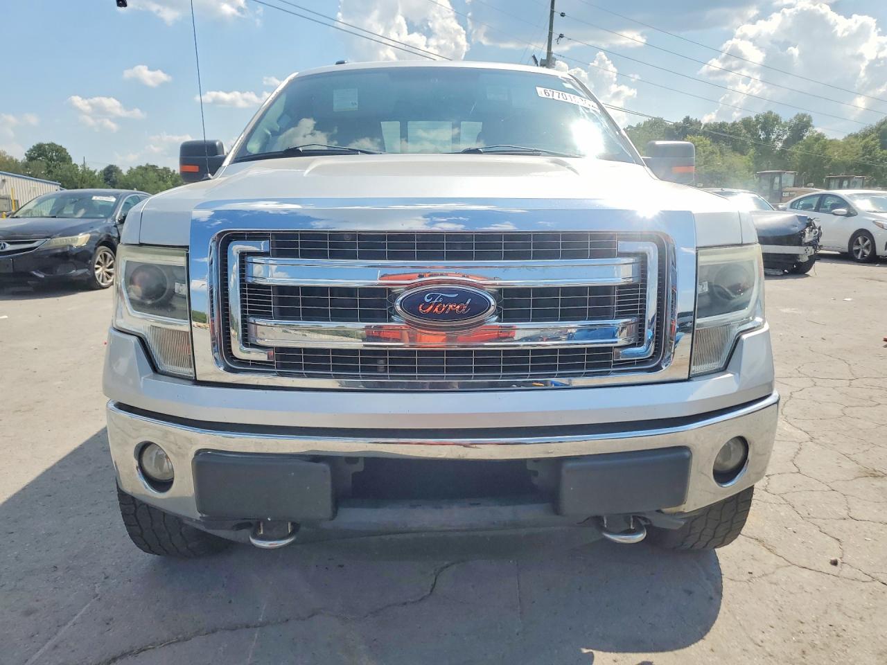 2014 Ford F150 Supercrew Silver vin: 1FTFW1EF3EFB67064