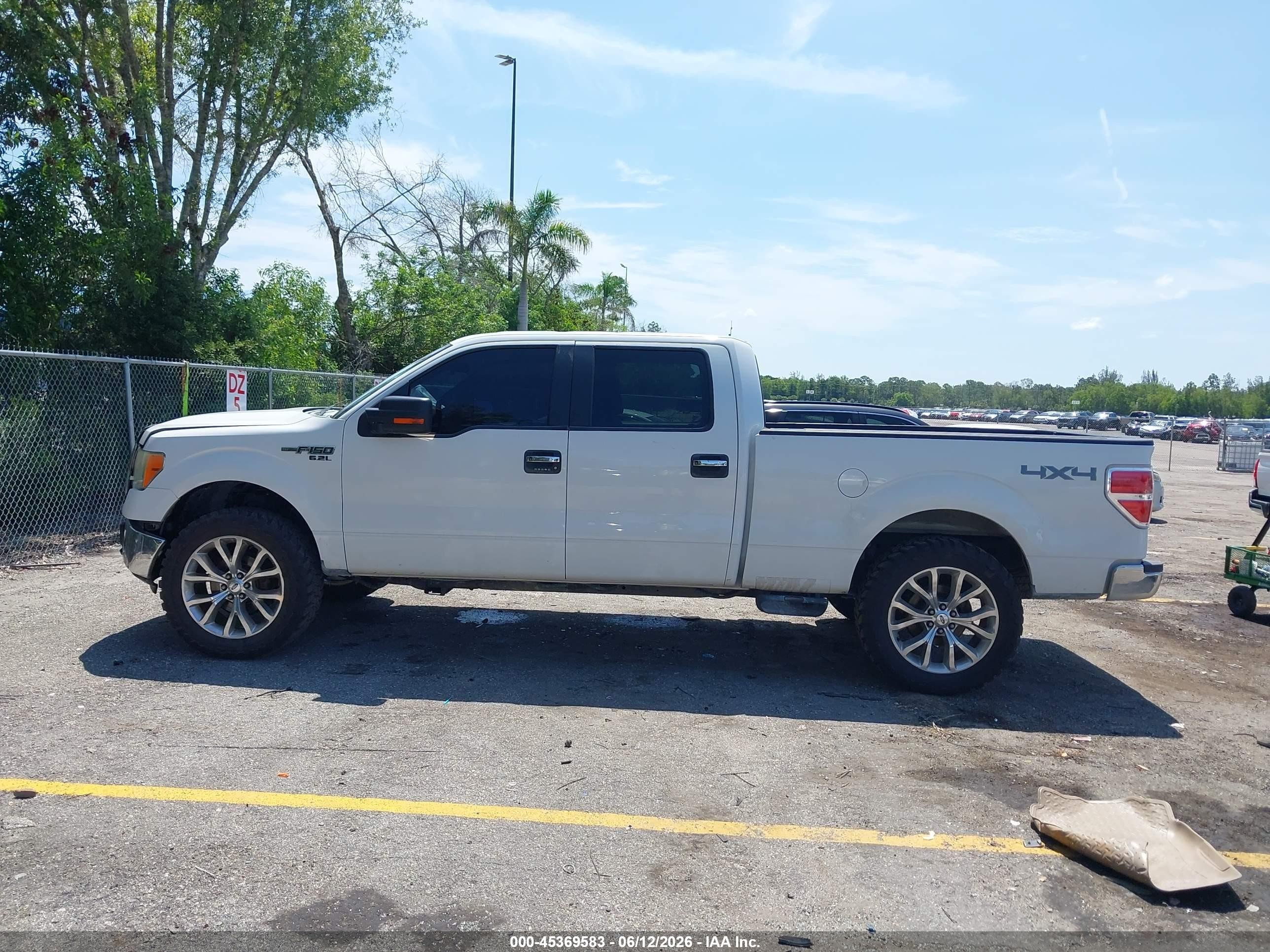 2014 Ford F-150 Xlt White vin: 1FTFW1EF3EFC62918