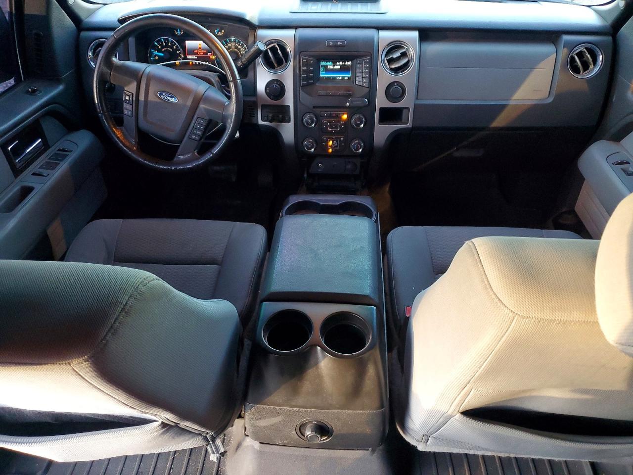 2014 Ford F150 Supercrew Серебряный vin: 1FTFW1EF3EKD33364