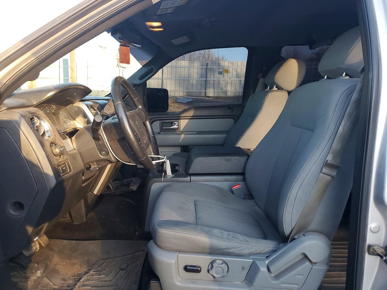 2014 Ford F150 Supercrew Серебряный vin: 1FTFW1EF3EKD33364