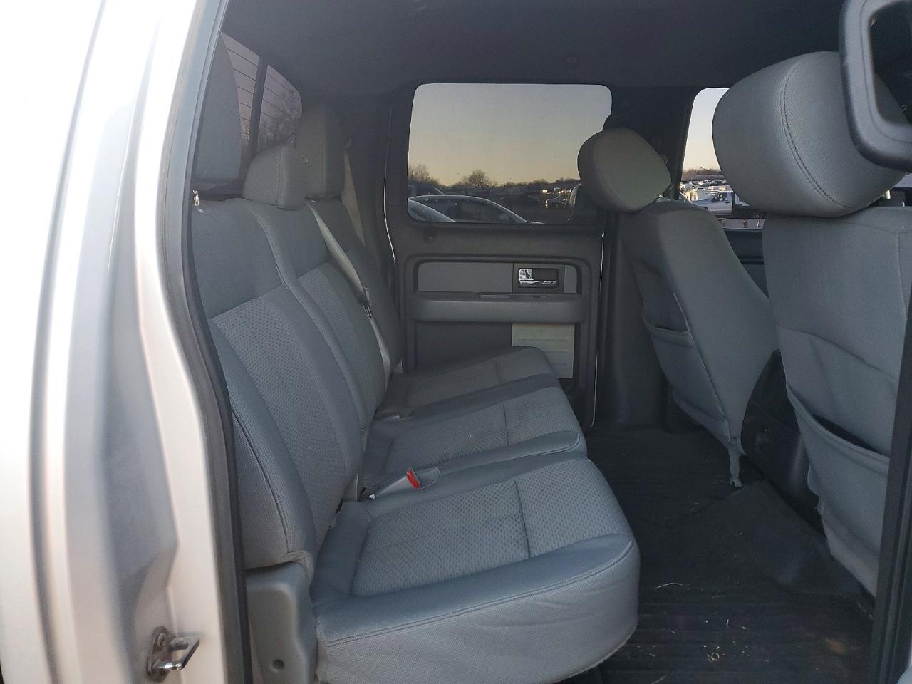 2014 Ford F150 Supercrew Серебряный vin: 1FTFW1EF3EKD33364