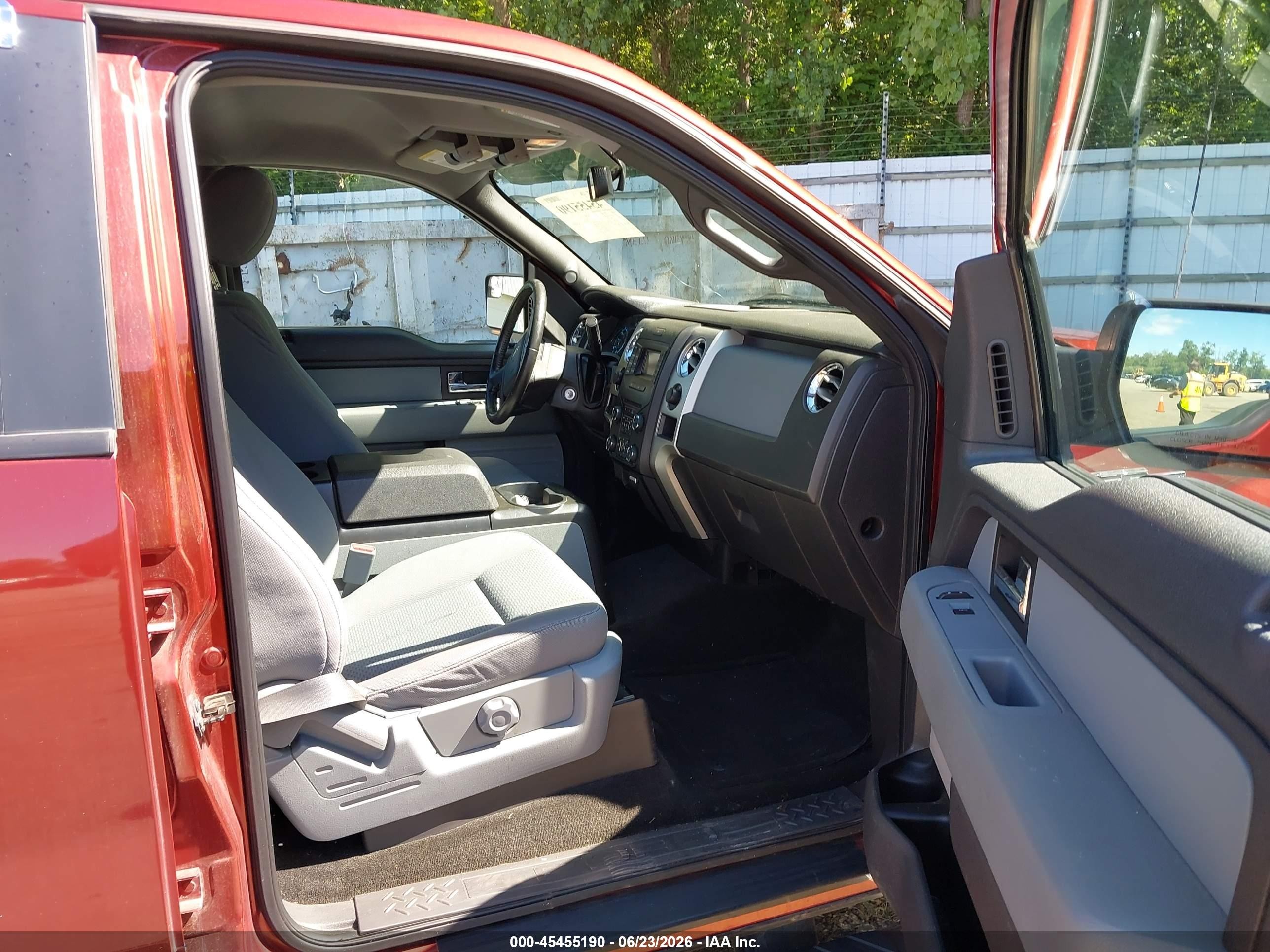 2014 Ford F-150 Xlt Red vin: 1FTFW1EF3EKD90325