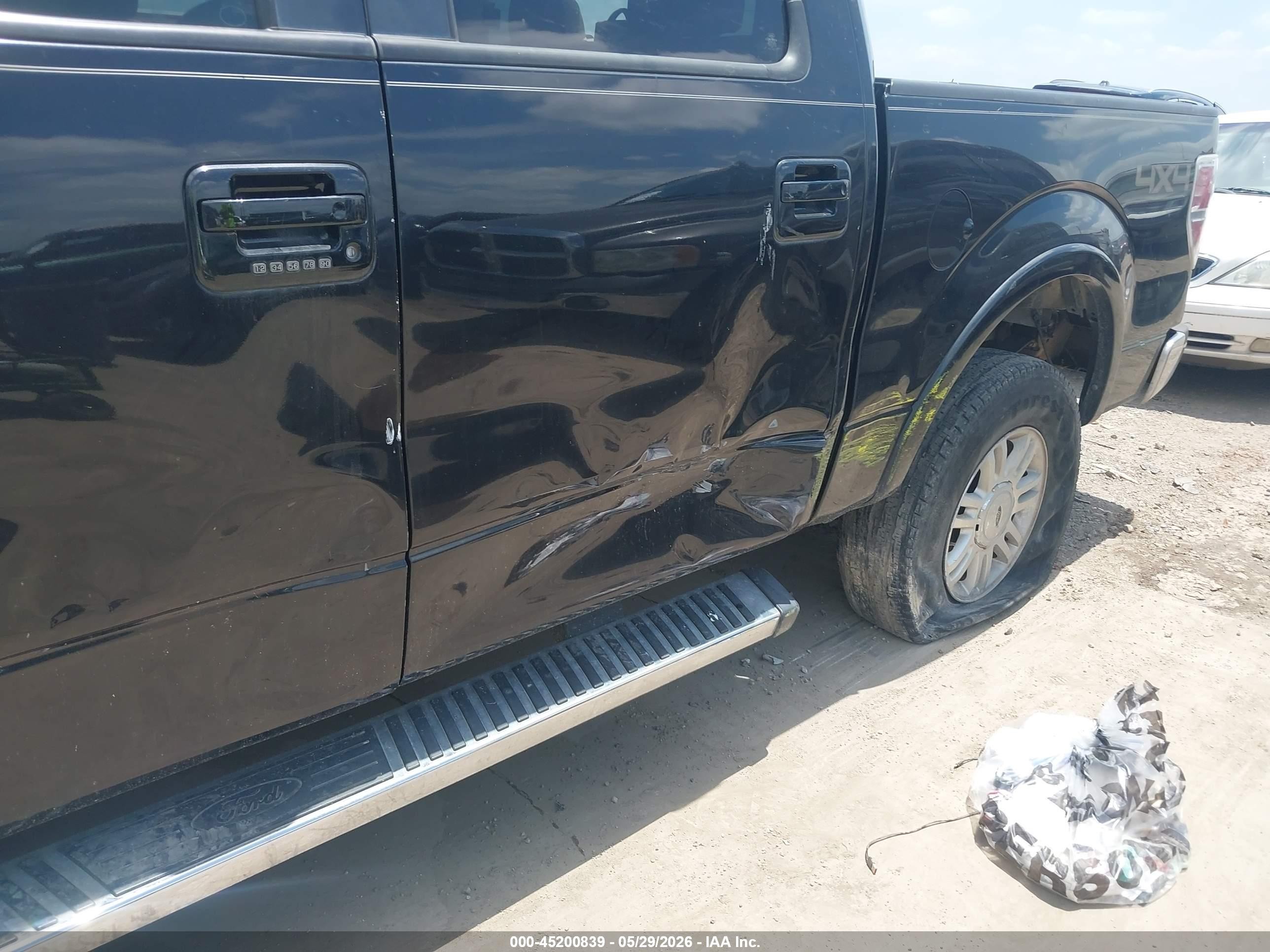 2014 Ford F-150 Lariat Black vin: 1FTFW1EF3EKD99526