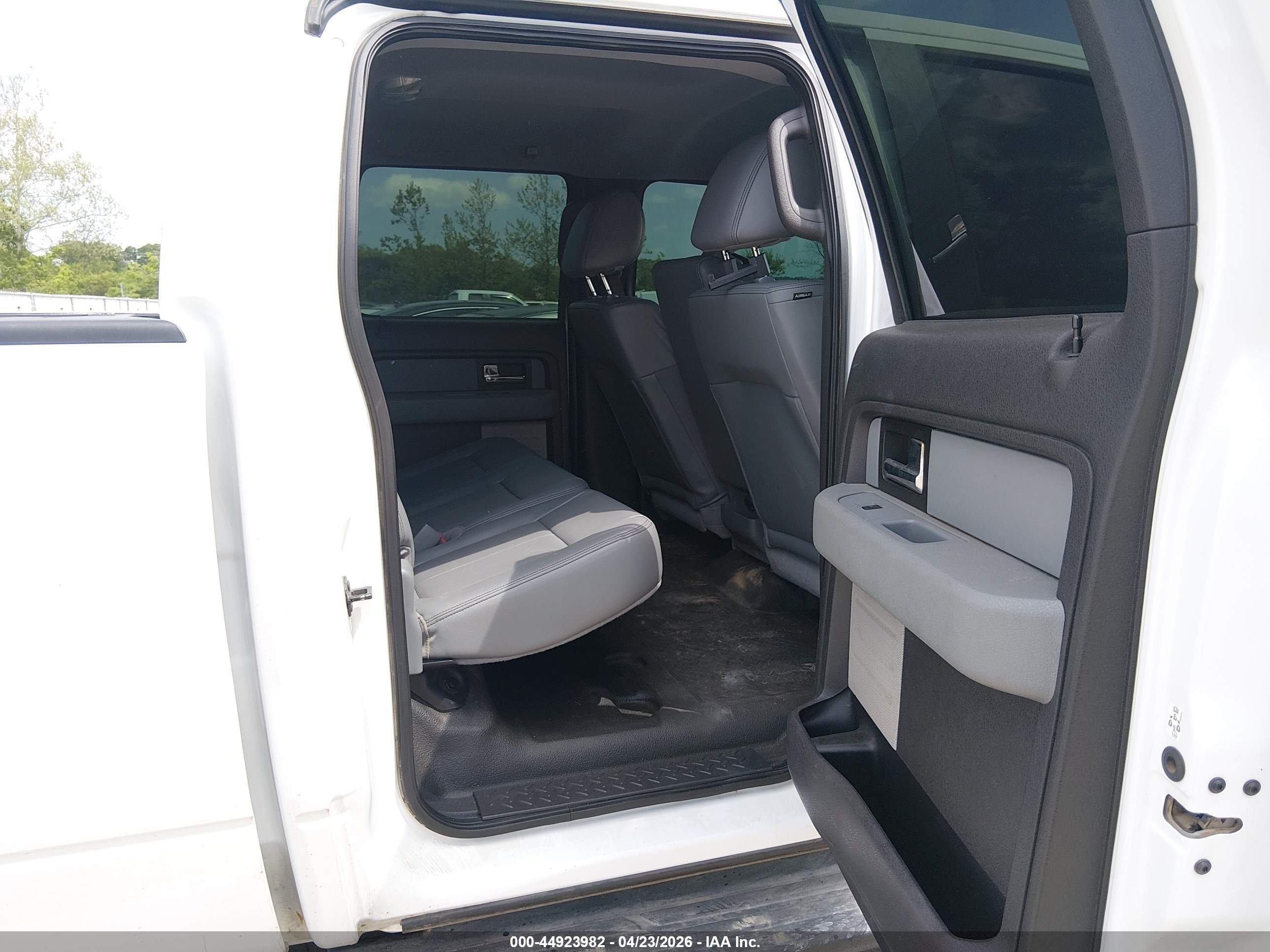 2014 Ford F-150 Xl White vin: 1FTFW1EF3EKF56617