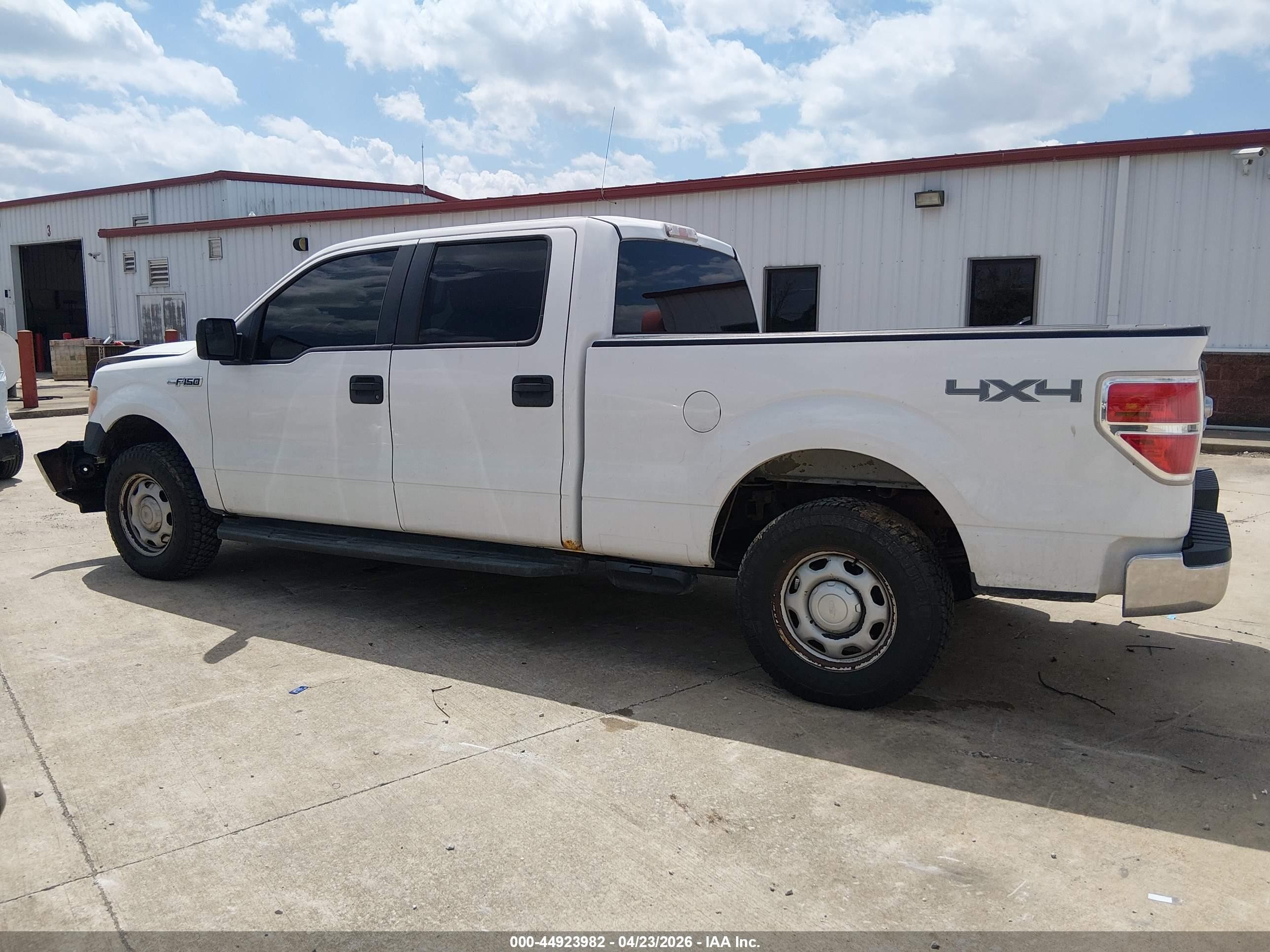 2014 Ford F-150 Xl White vin: 1FTFW1EF3EKF56617