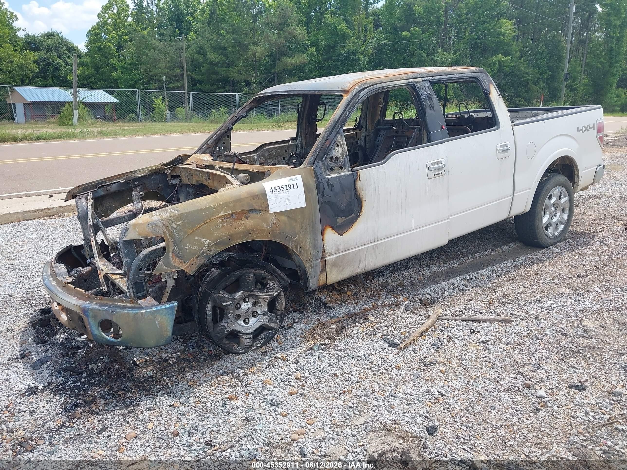 2011 Ford F-150 Lariat White vin: 1FTFW1EF4BFD36634