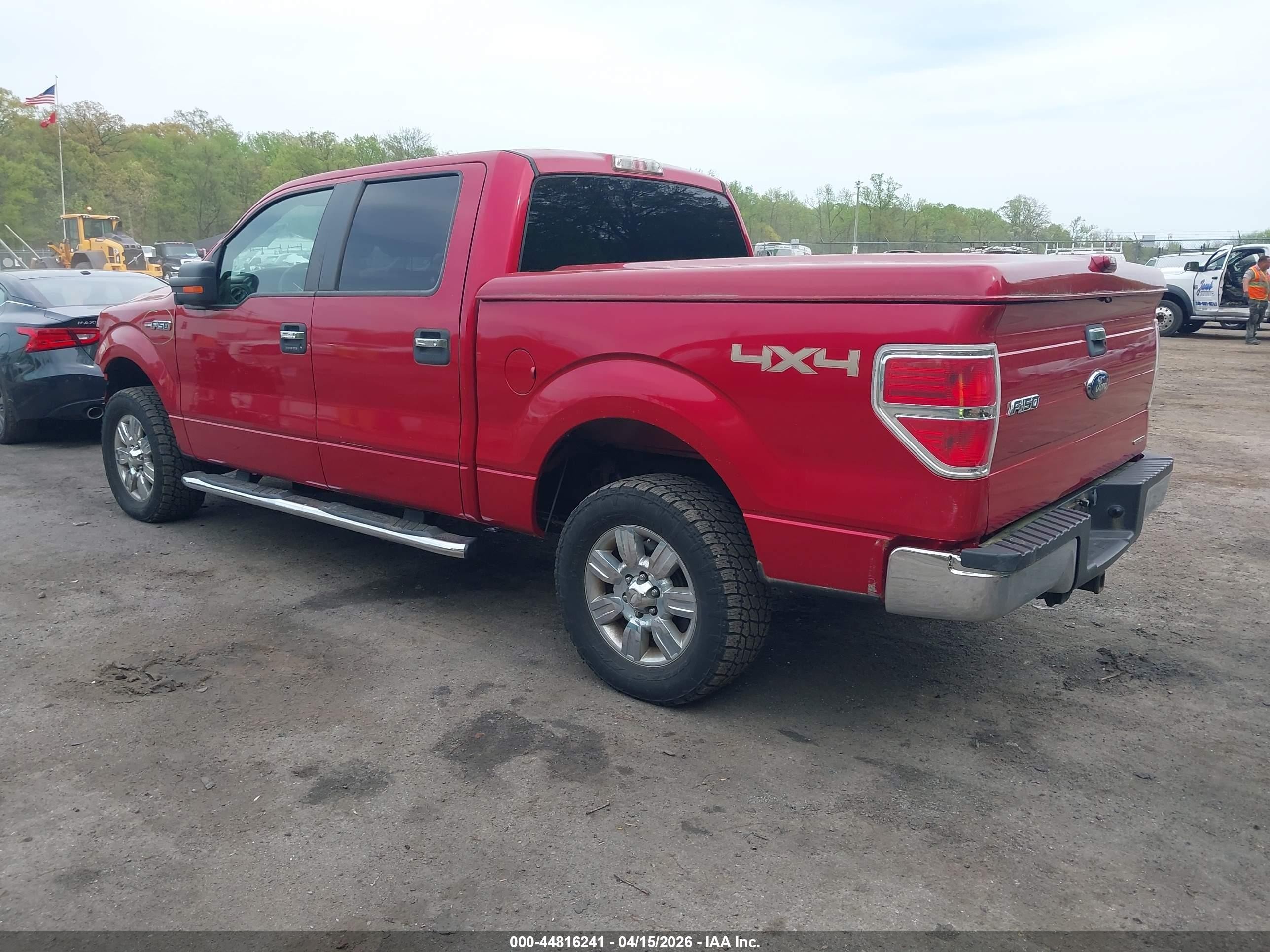 2012 Ford F-150 Xlt Red vin: 1FTFW1EF4CFC90370
