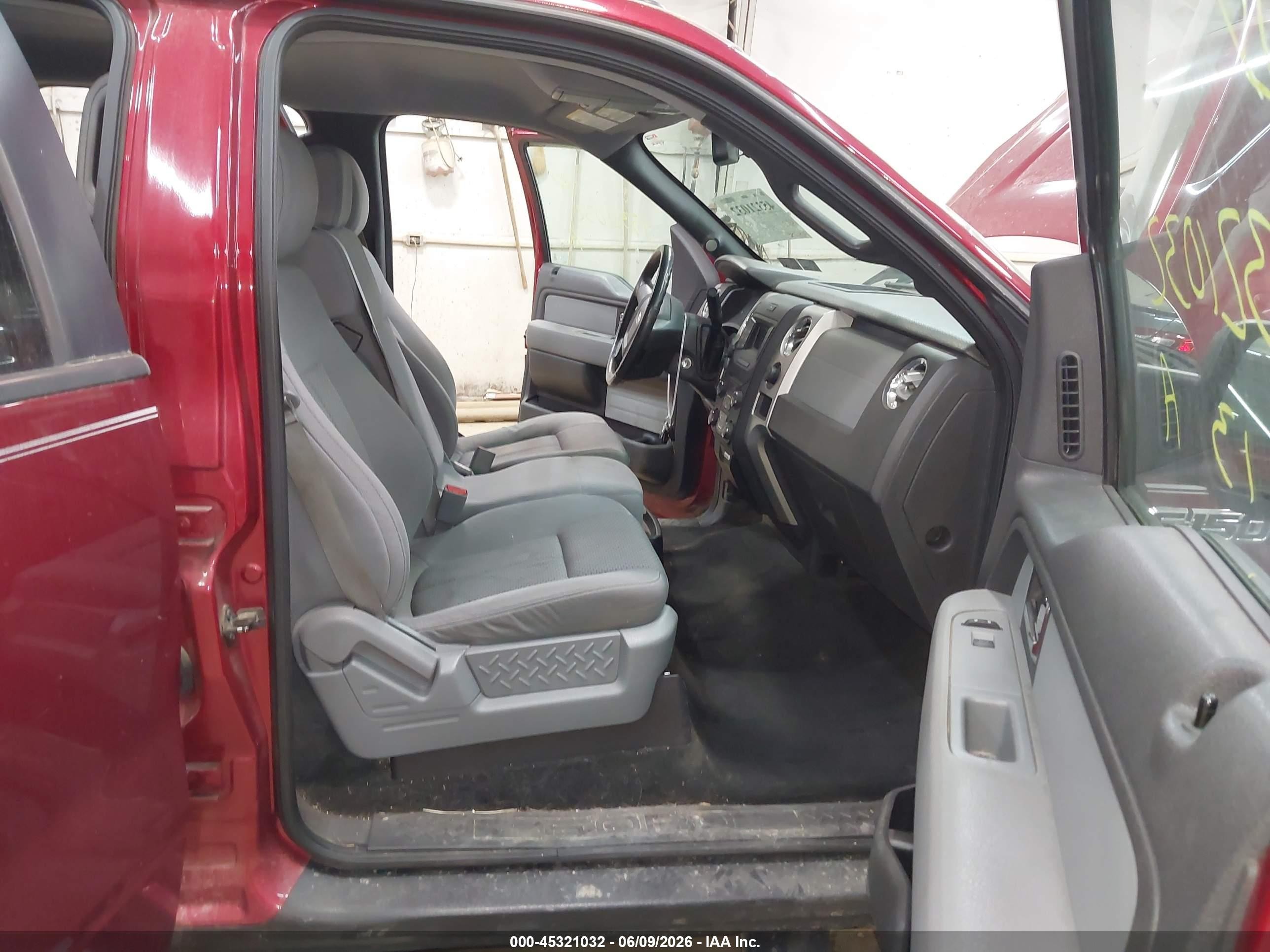 2013 Ford F-150 Xlt Burgundy vin: 1FTFW1EF4DFD09467