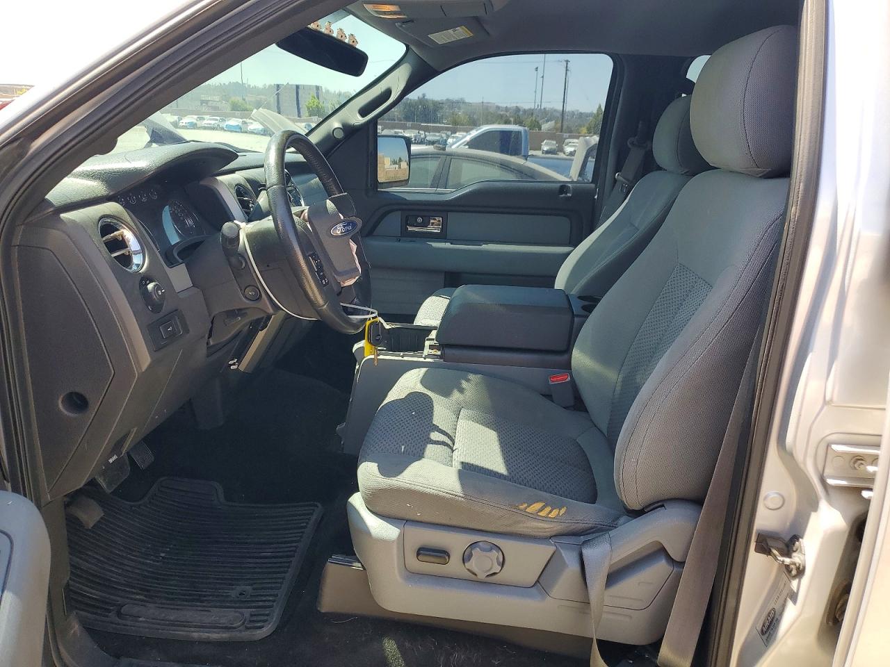 2013 Ford F150 Supercrew Silver vin: 1FTFW1EF4DKE28773