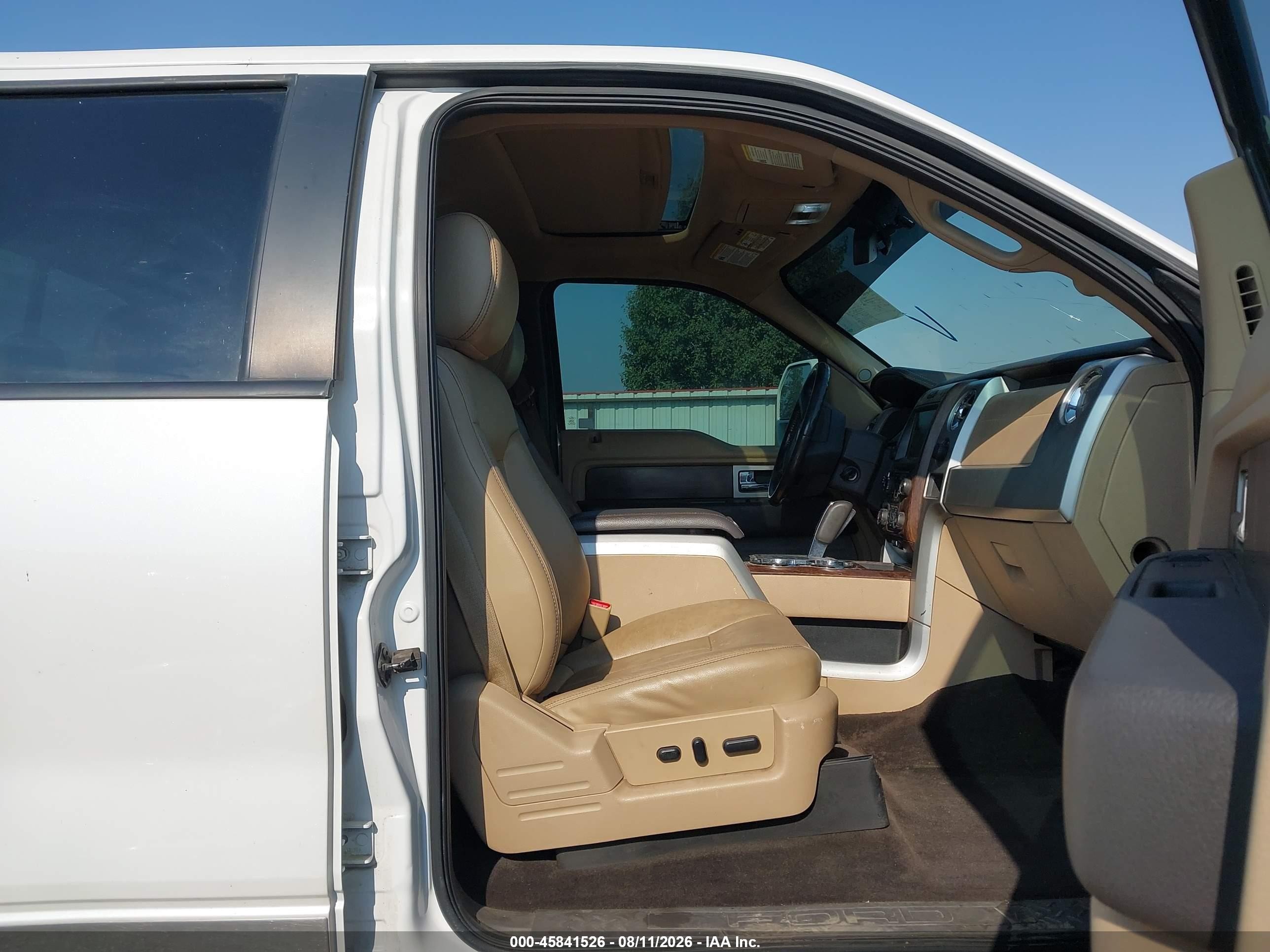 2014 Ford F-150 Lariat White vin: 1FTFW1EF4EFB04586