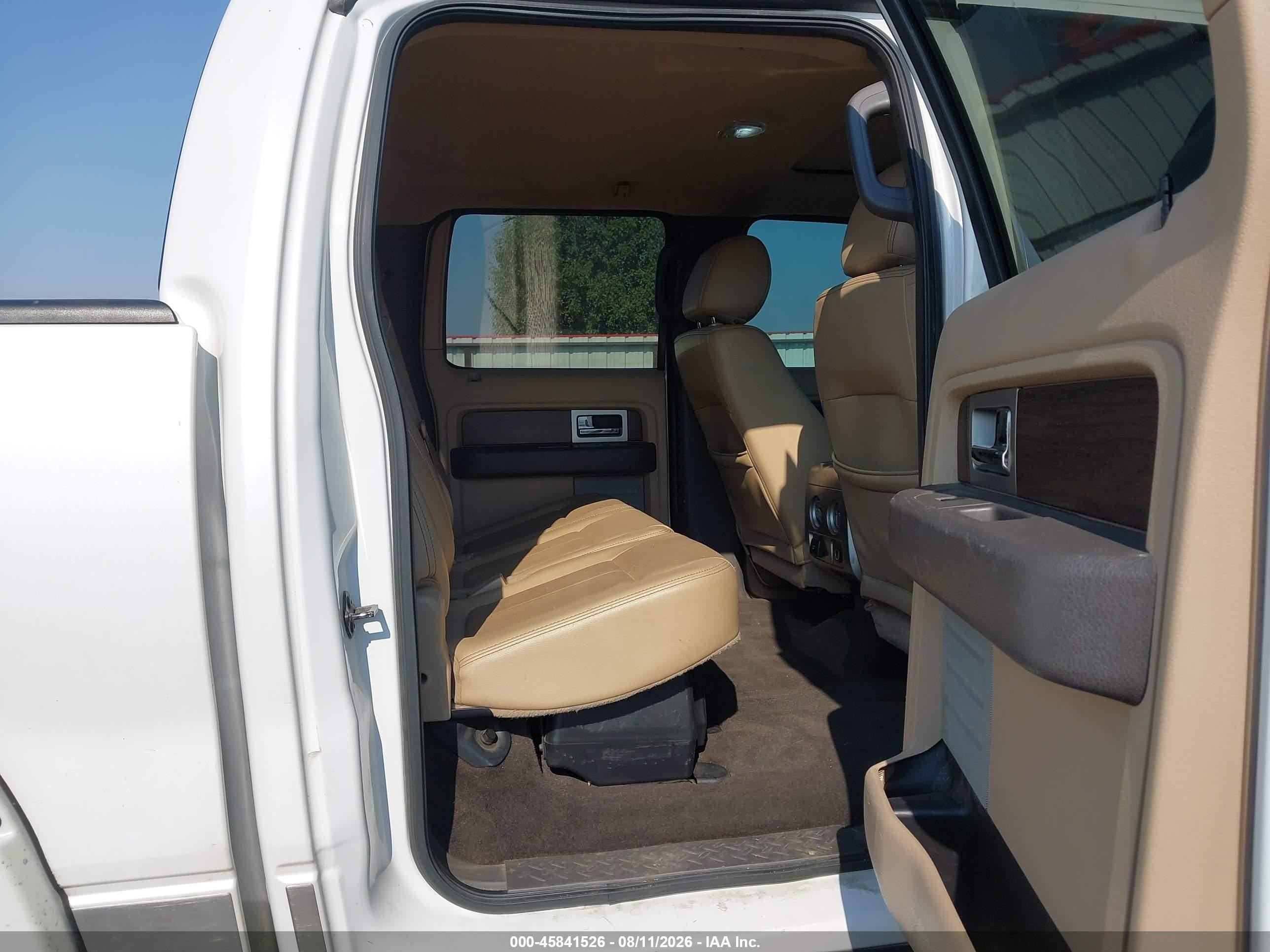 2014 Ford F-150 Lariat White vin: 1FTFW1EF4EFB04586