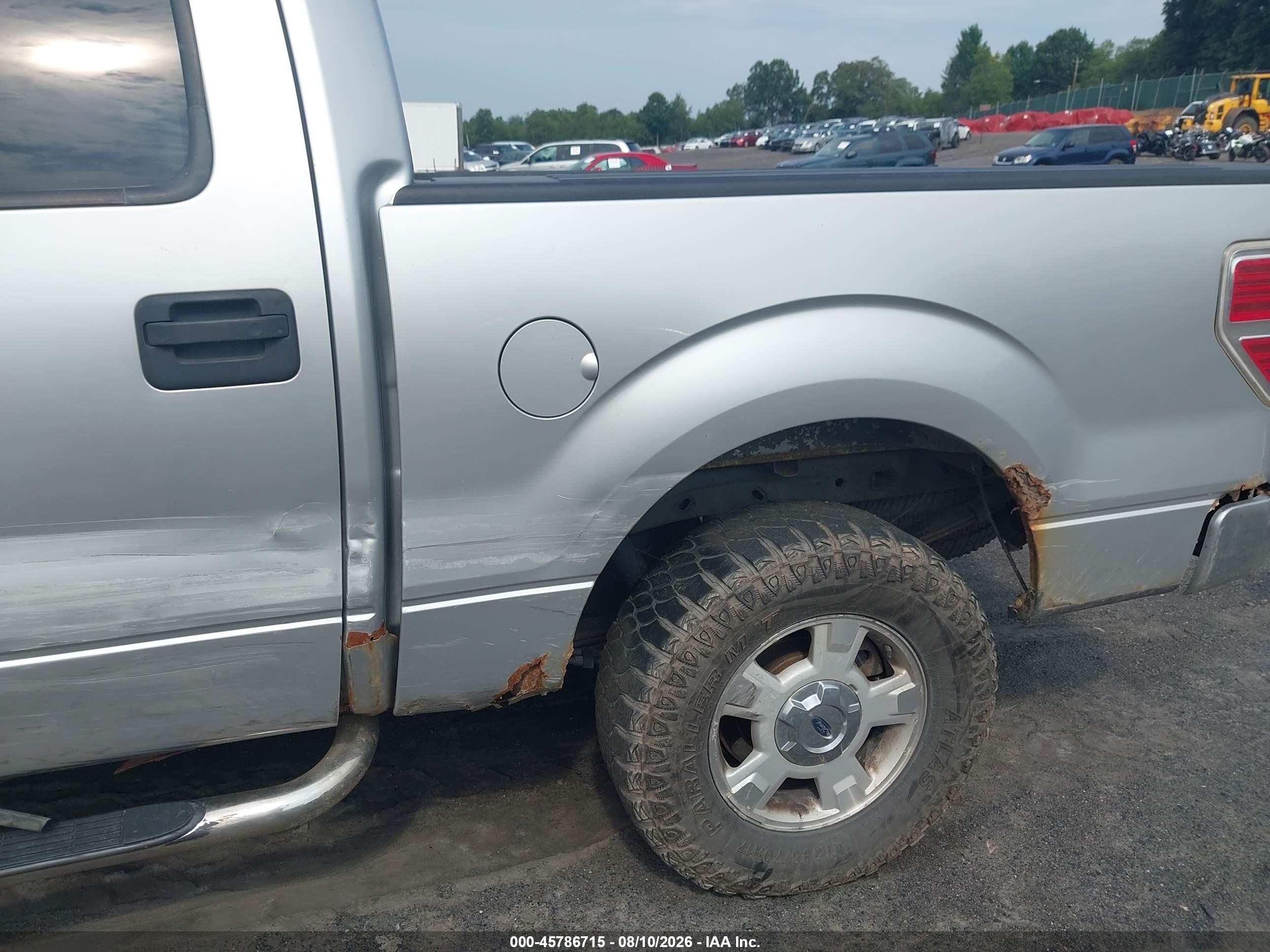 2014 Ford F-150 Xlt Silver vin: 1FTFW1EF4EFC16613
