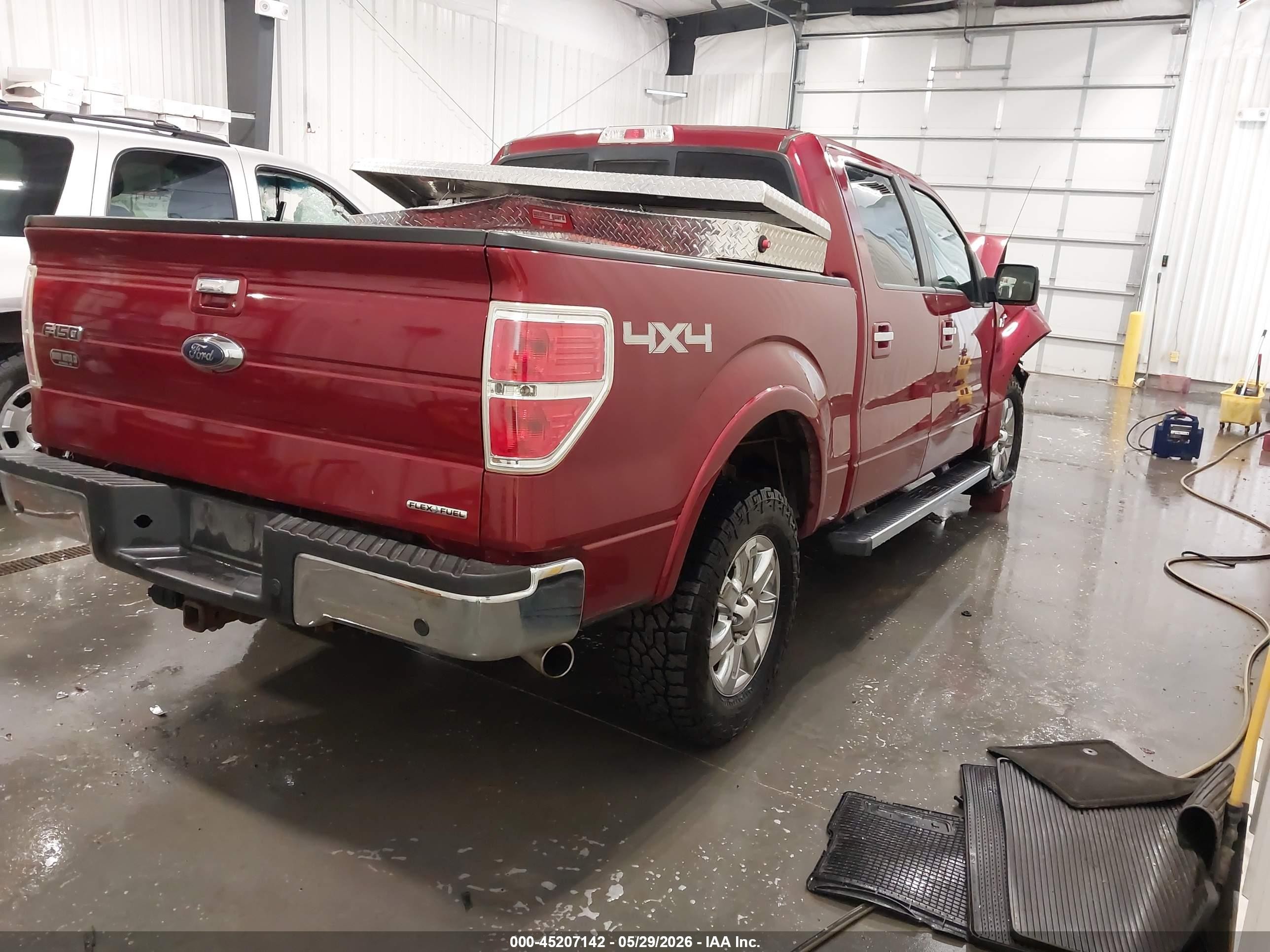 2014 Ford F-150 Lariat Red vin: 1FTFW1EF4EKF08480