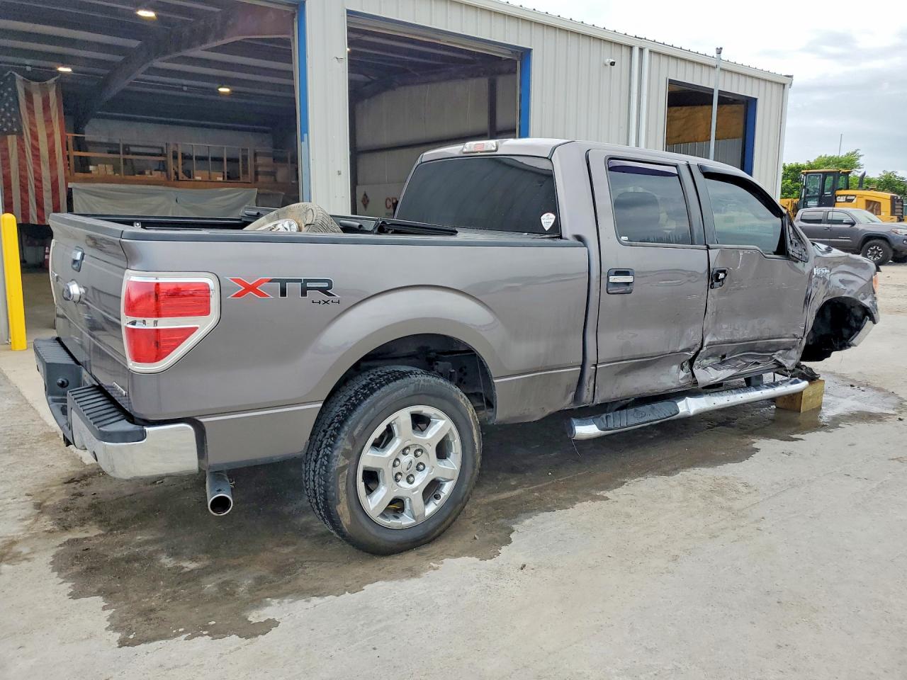 2014 Ford F150 Gray vin: 1FTFW1EF4EKF64290